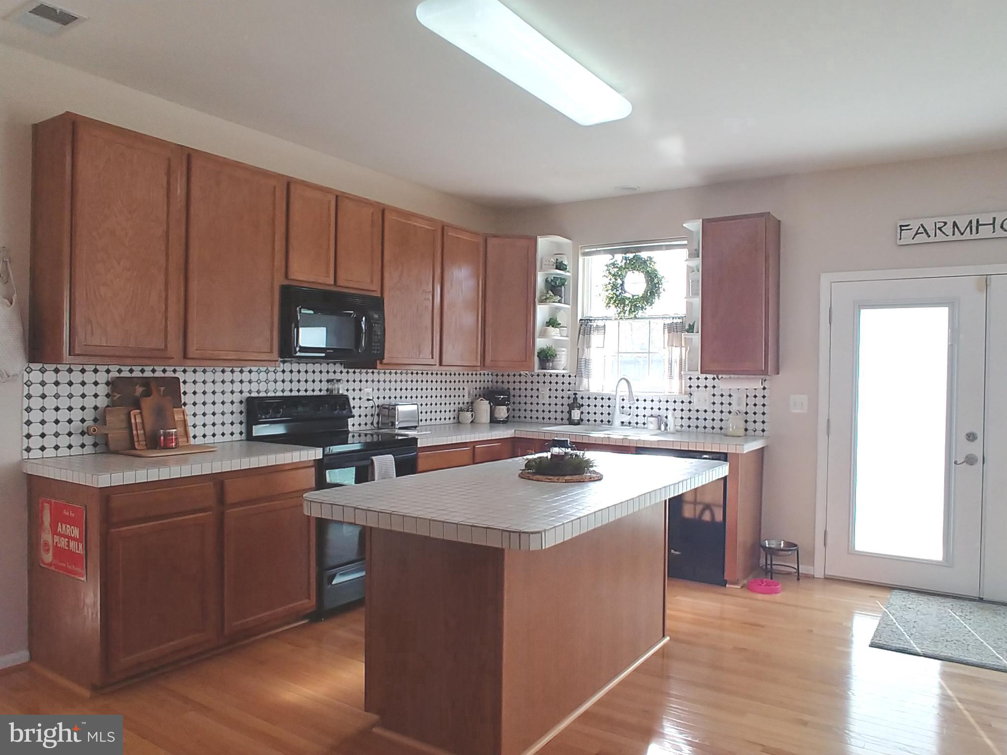 ASPEN WOODS - Residential