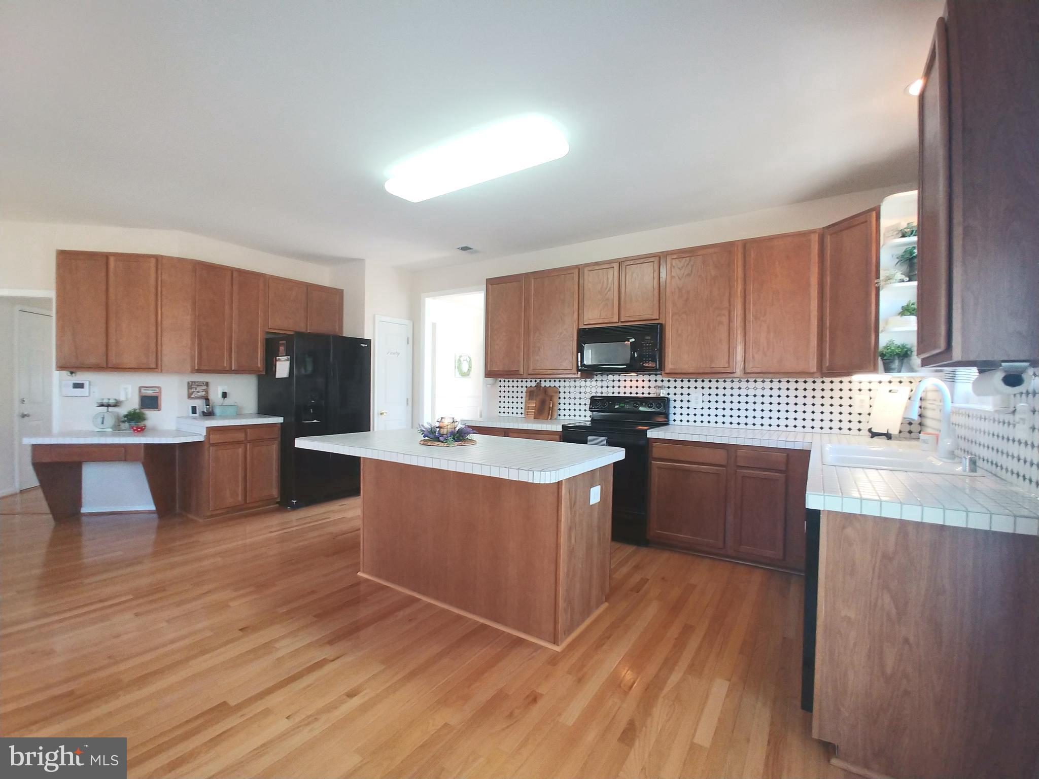 ASPEN WOODS - Residential