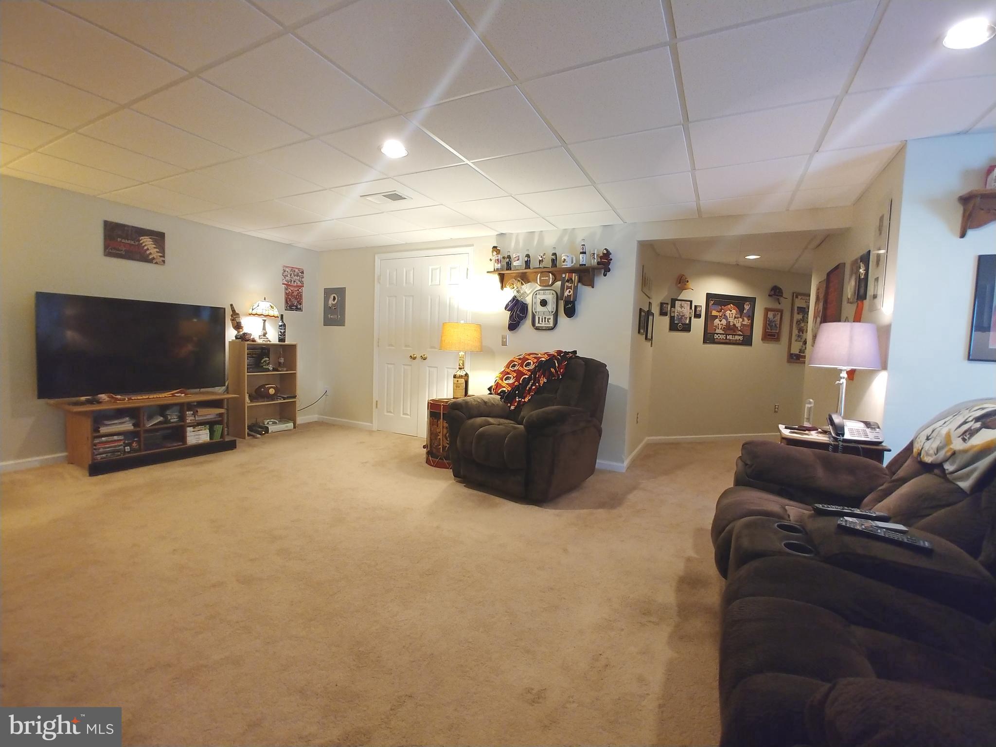 ASPEN WOODS - Residential