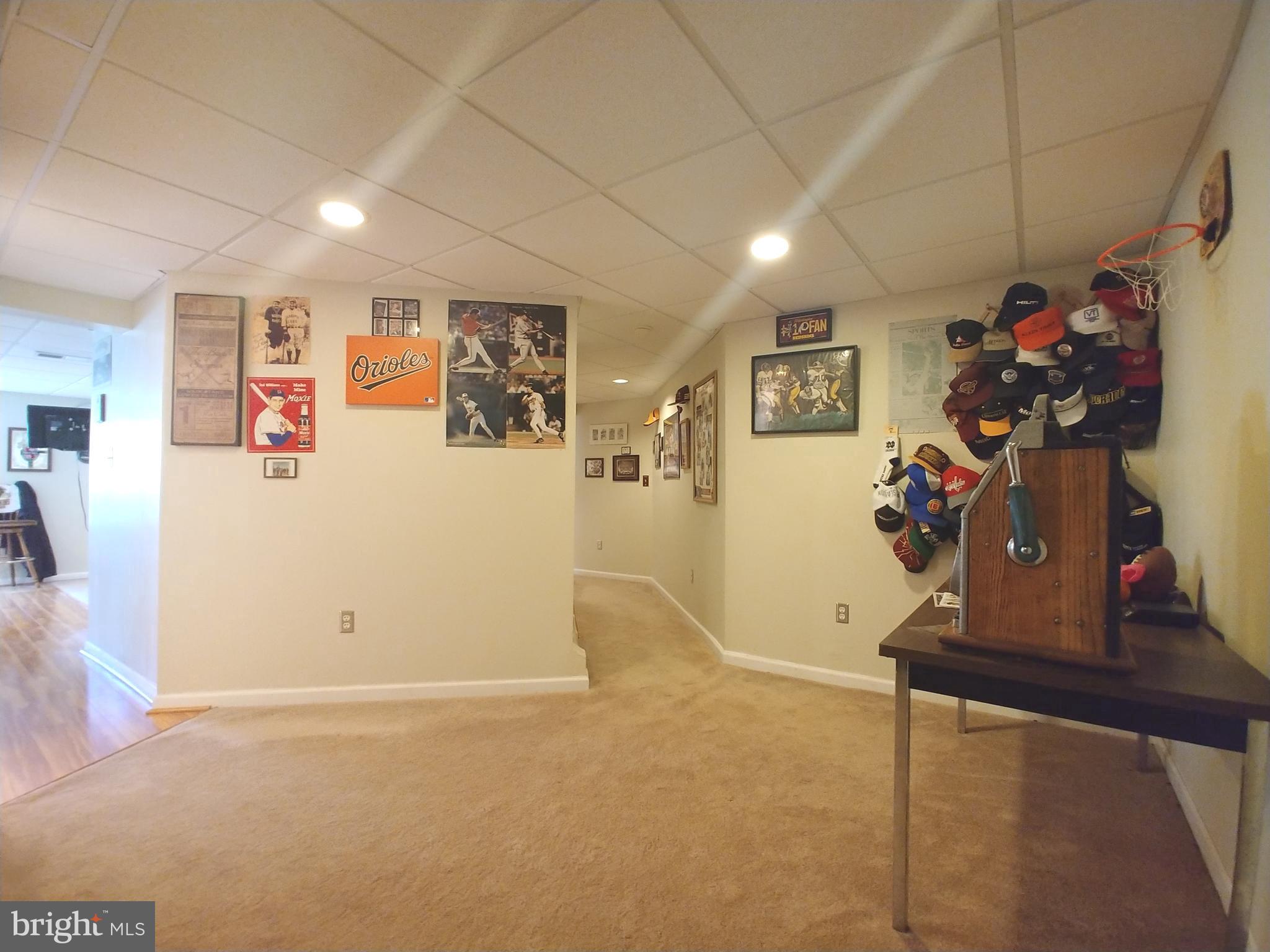 ASPEN WOODS - Residential