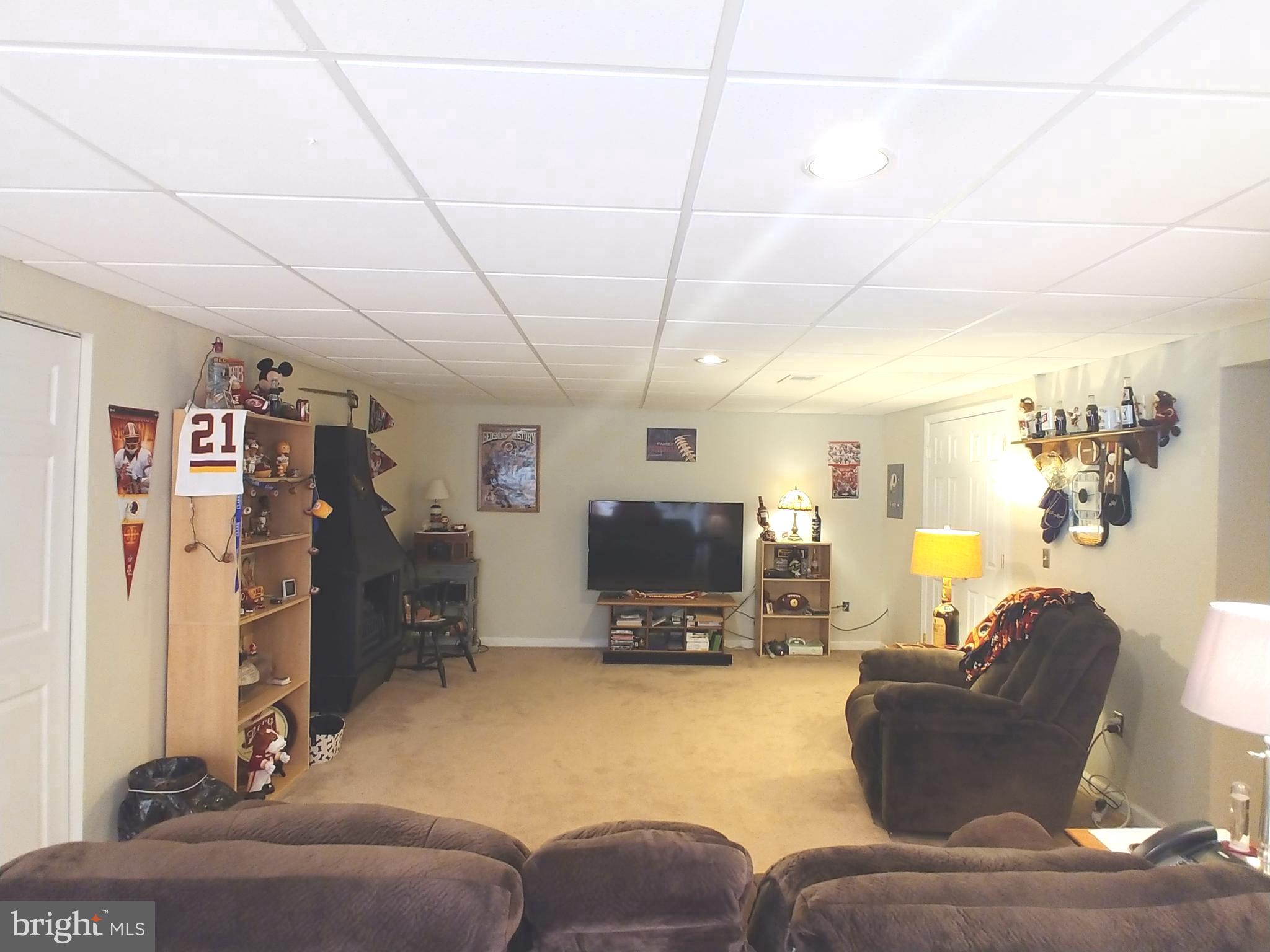 ASPEN WOODS - Residential