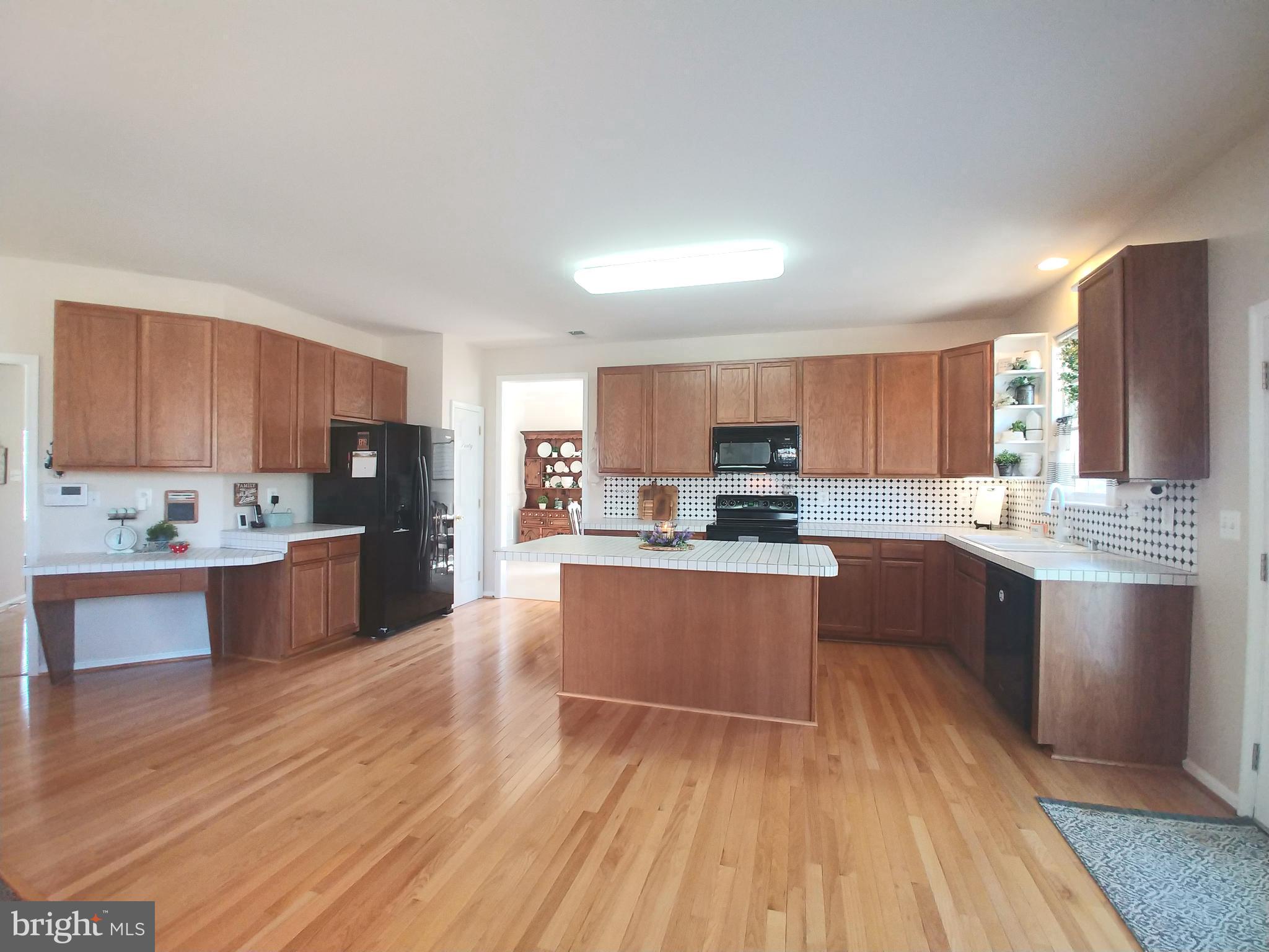 ASPEN WOODS - Residential