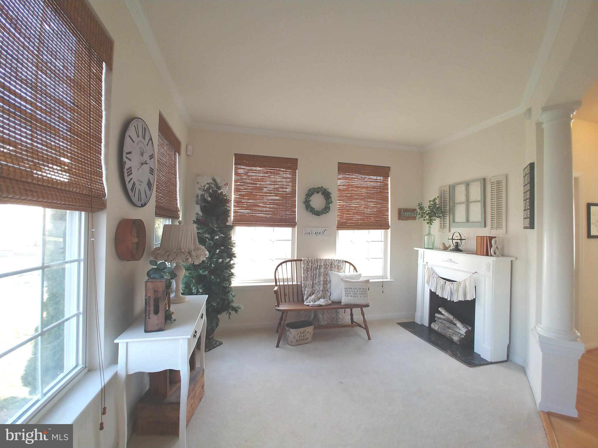 ASPEN WOODS - Residential