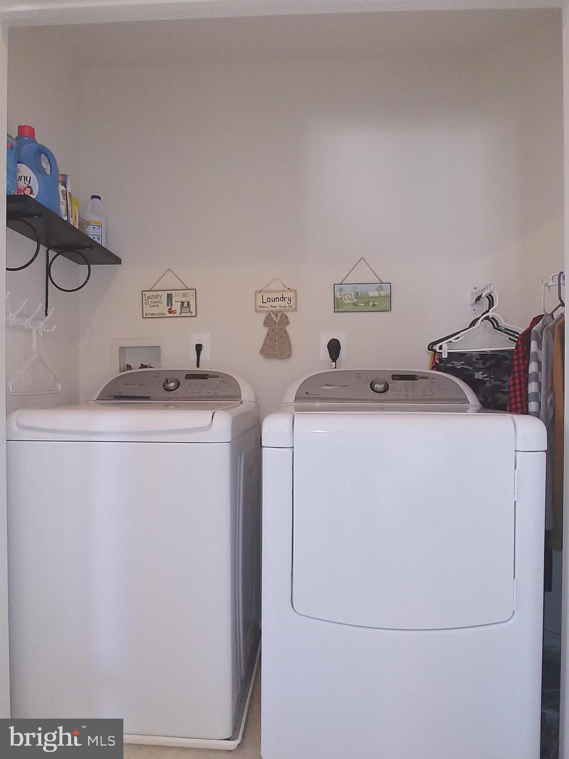 ASPEN WOODS - Residential