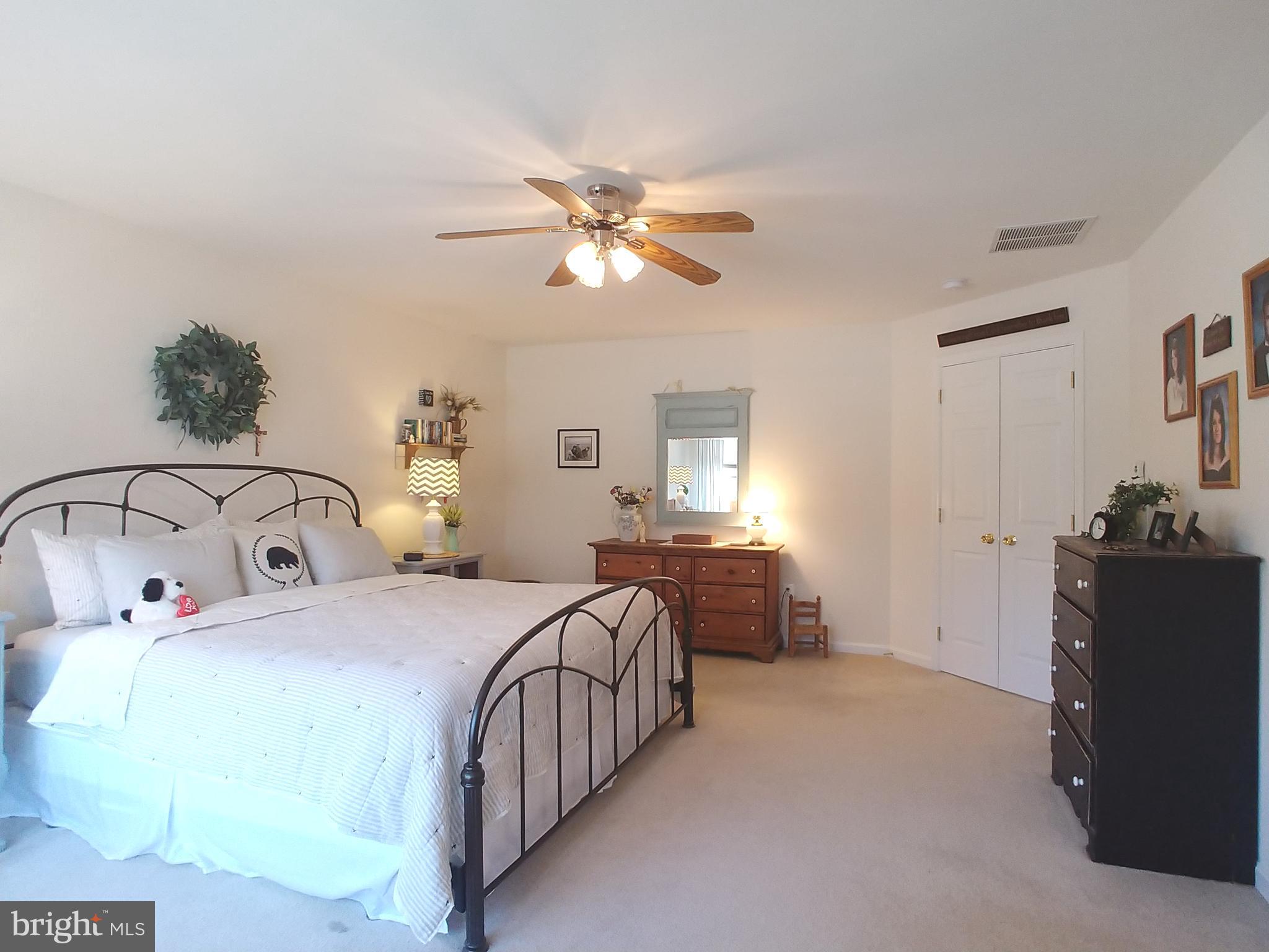 ASPEN WOODS - Residential