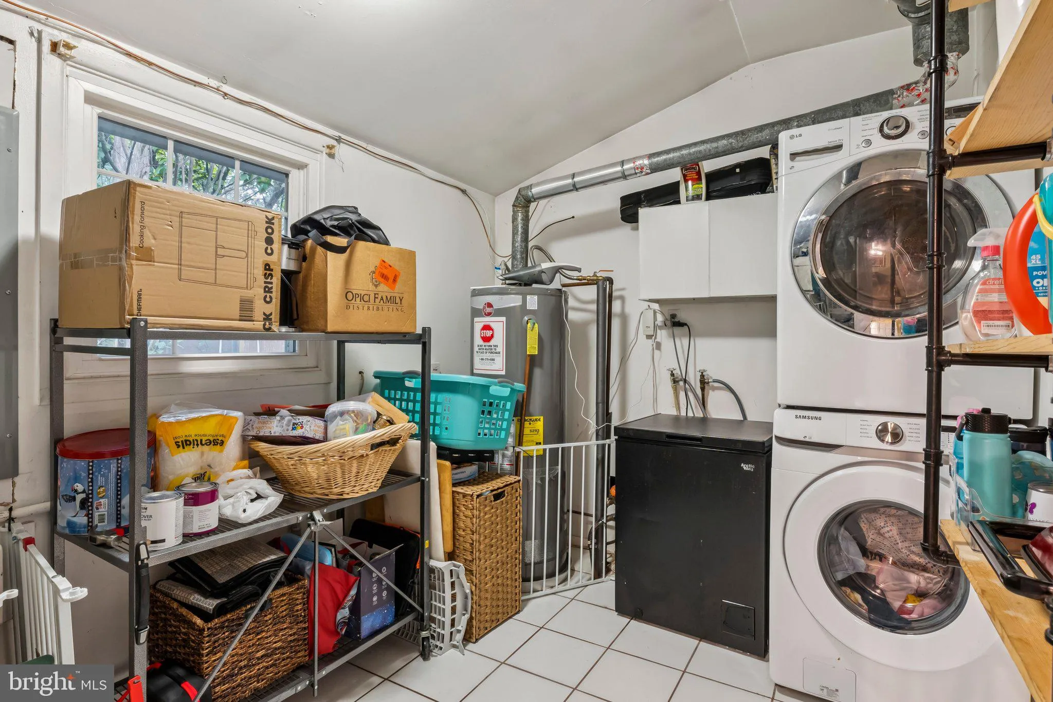 Bowie, Maryland 20715, United States, 4 Bedrooms Bedrooms, ,2 BathroomsBathrooms,Residential,Active,204998