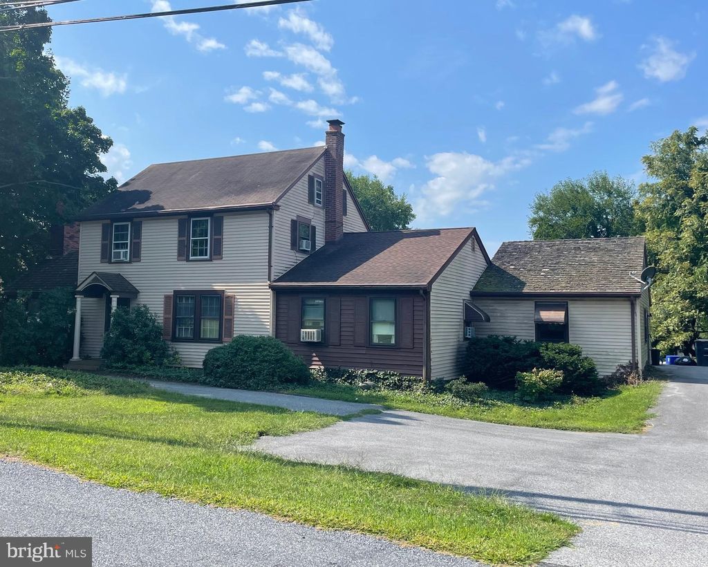 Photo of 32 NEWPORT RD, GAP, PA 17527 (MLS # PALA2024378)