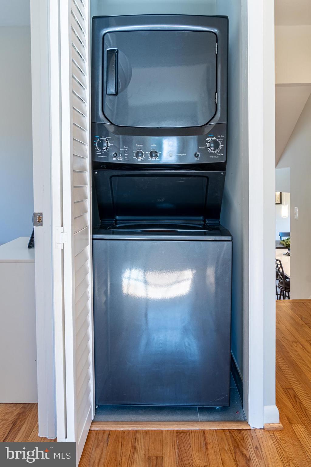 LANDMARK SQUARE - Residential Lease