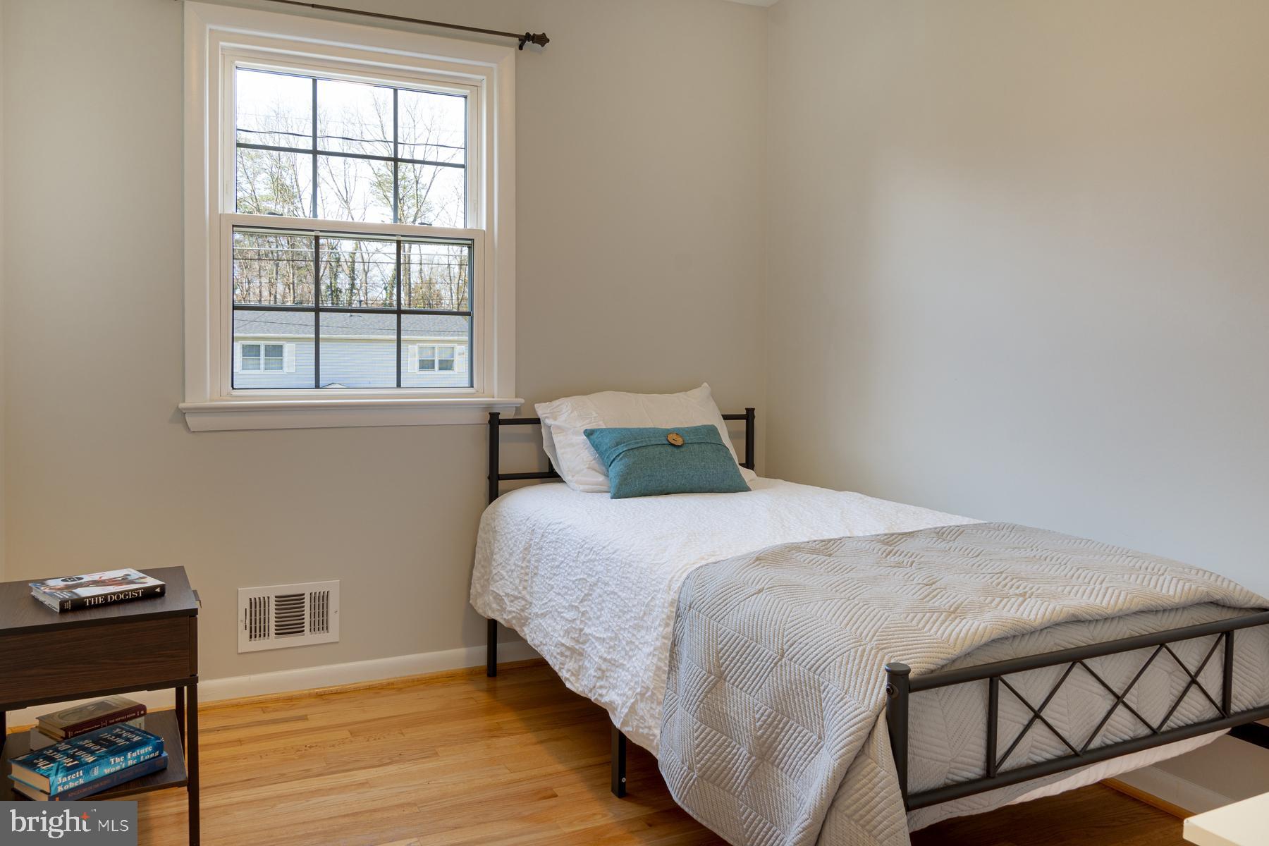 LANDMARK SQUARE - Residential Lease