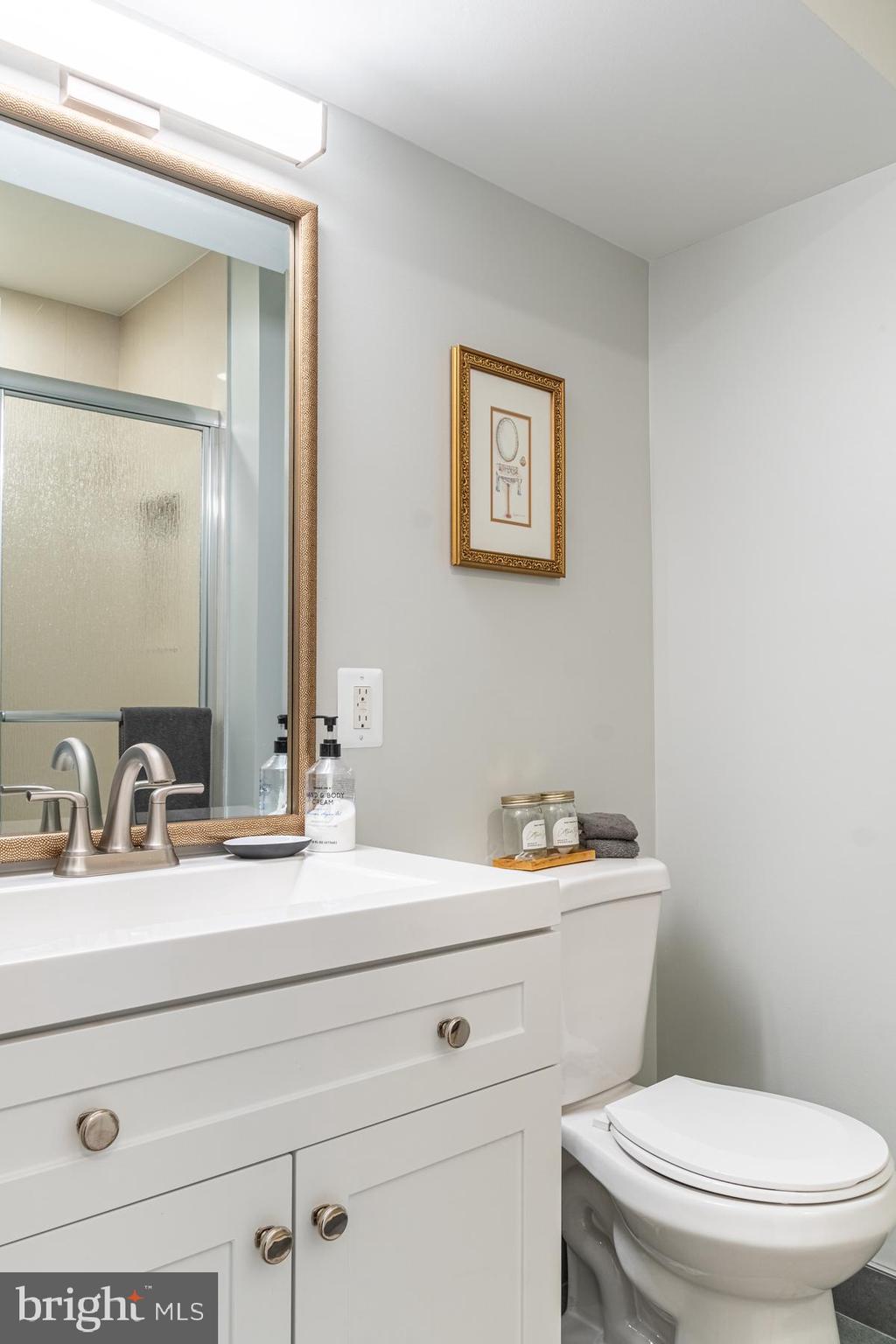 LANDMARK SQUARE - Residential Lease