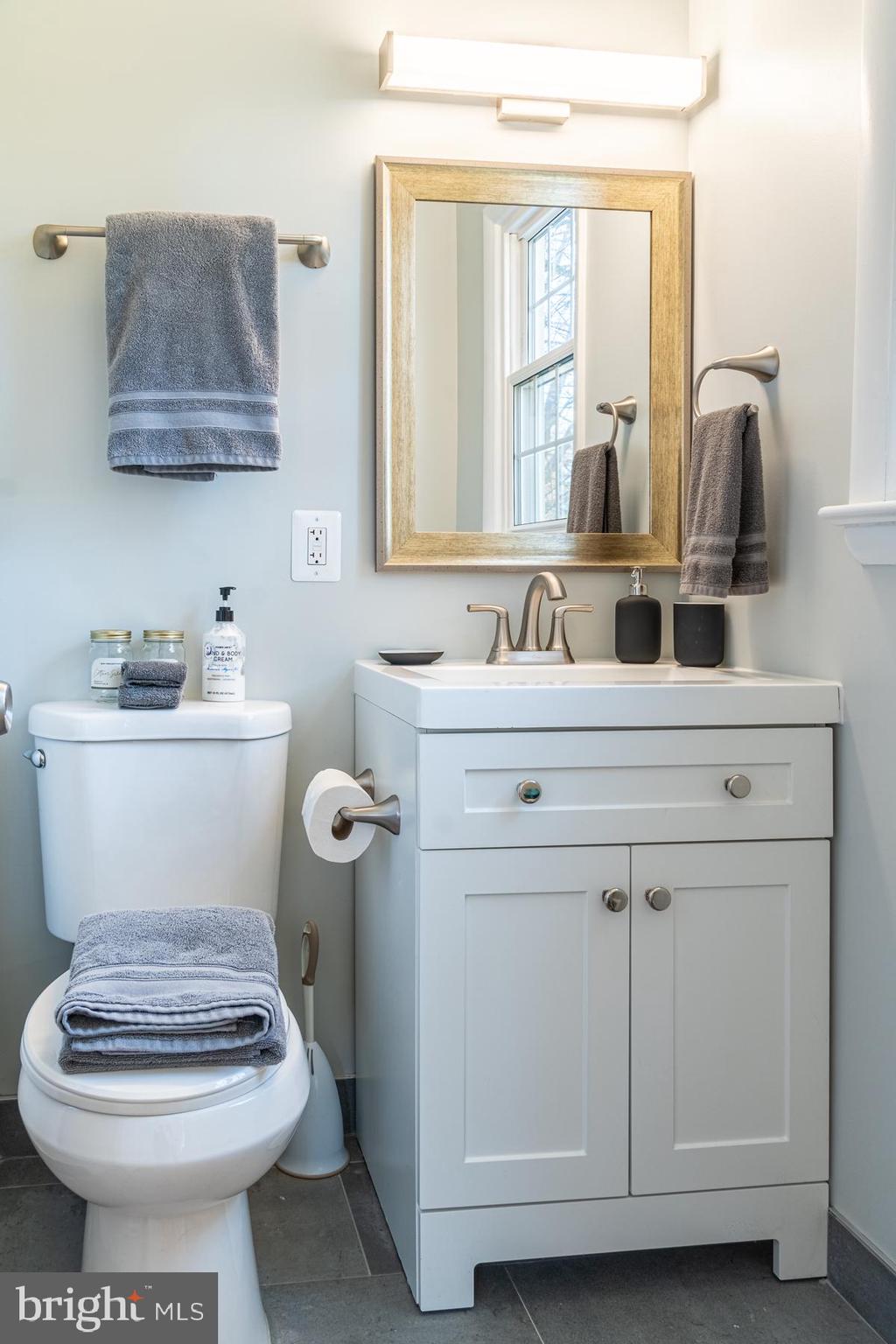 LANDMARK SQUARE - Residential Lease