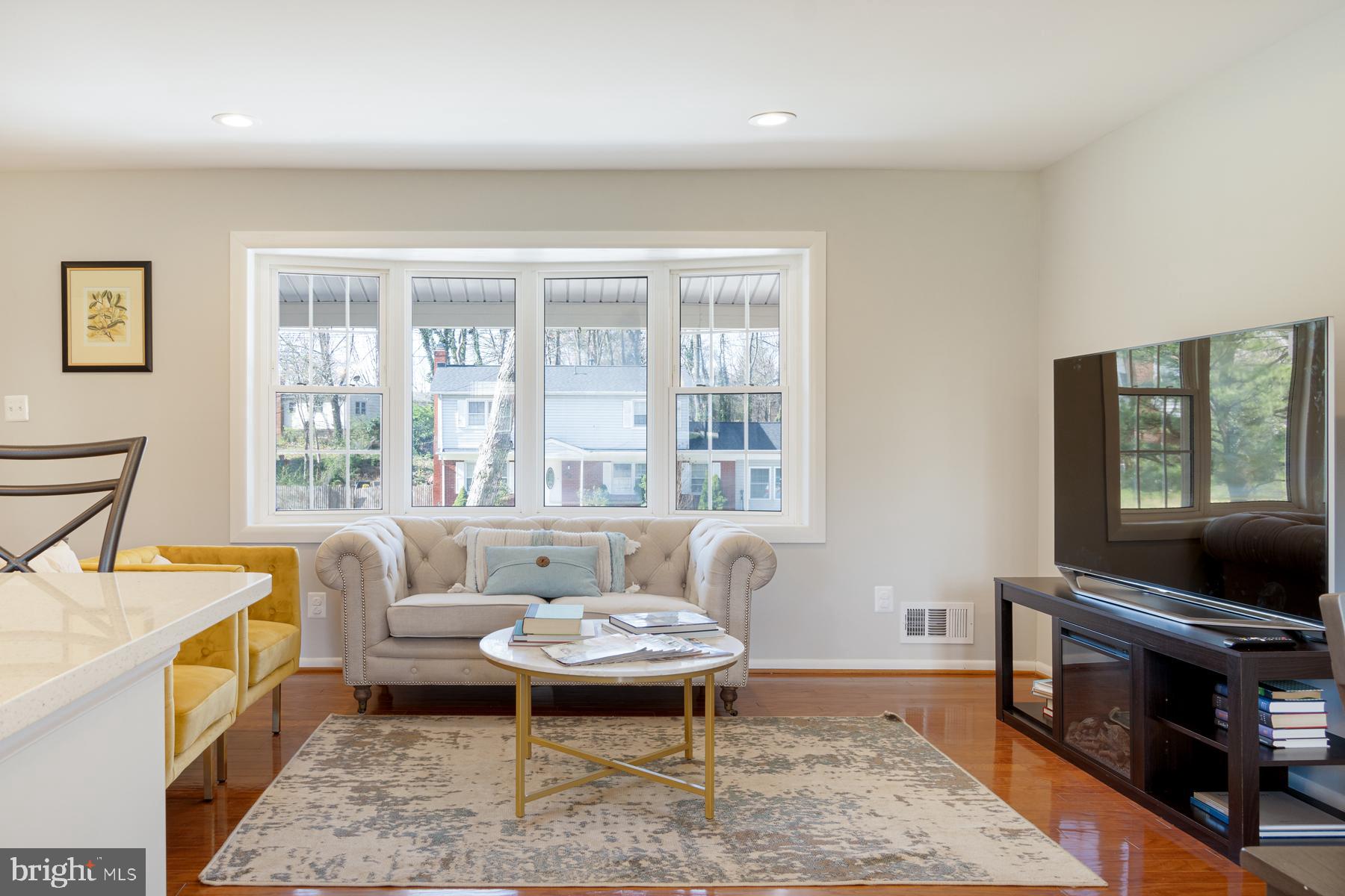 LANDMARK SQUARE - Residential Lease