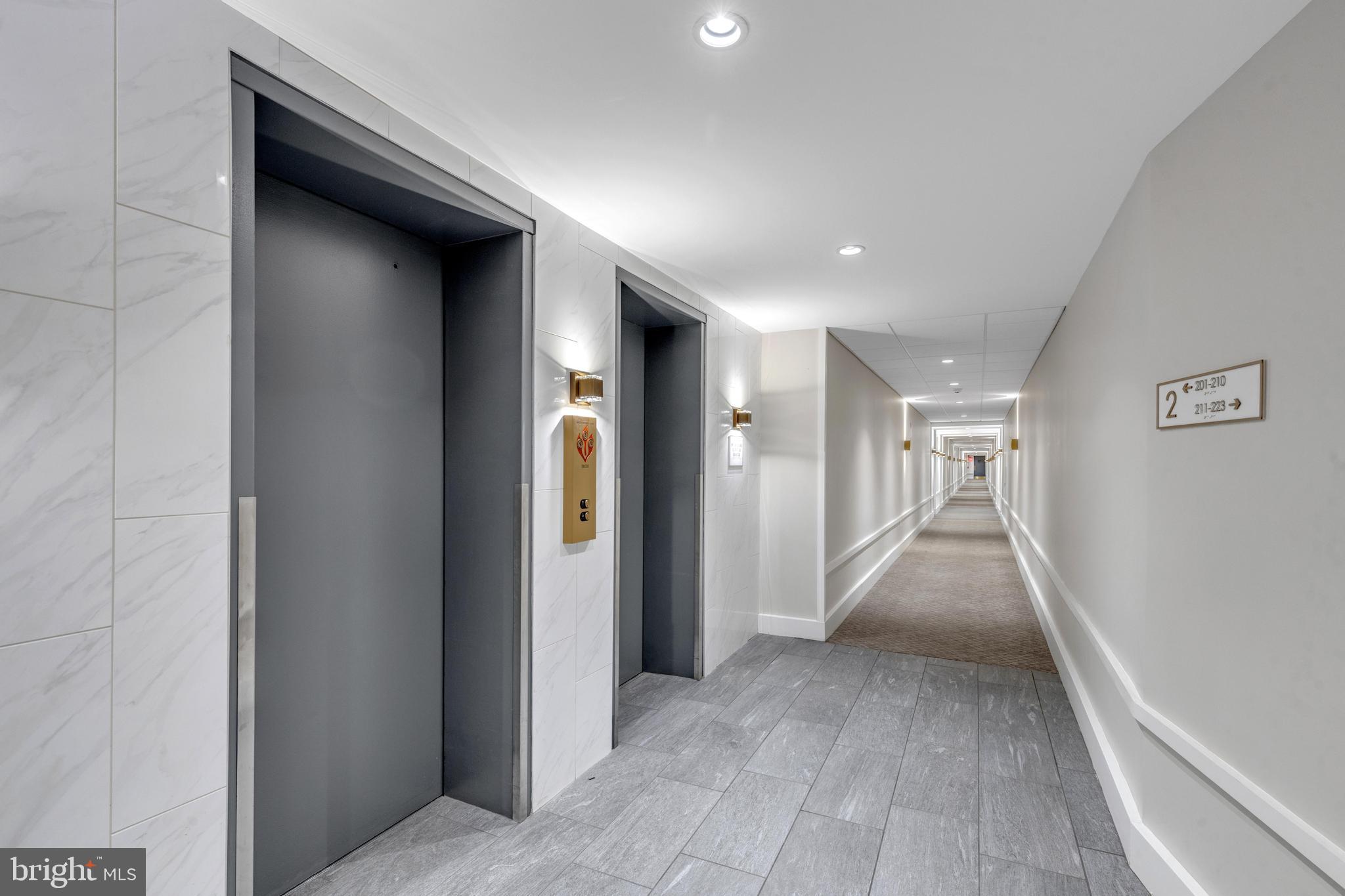 1655 OAKWOOD DRIVE CONDO 213