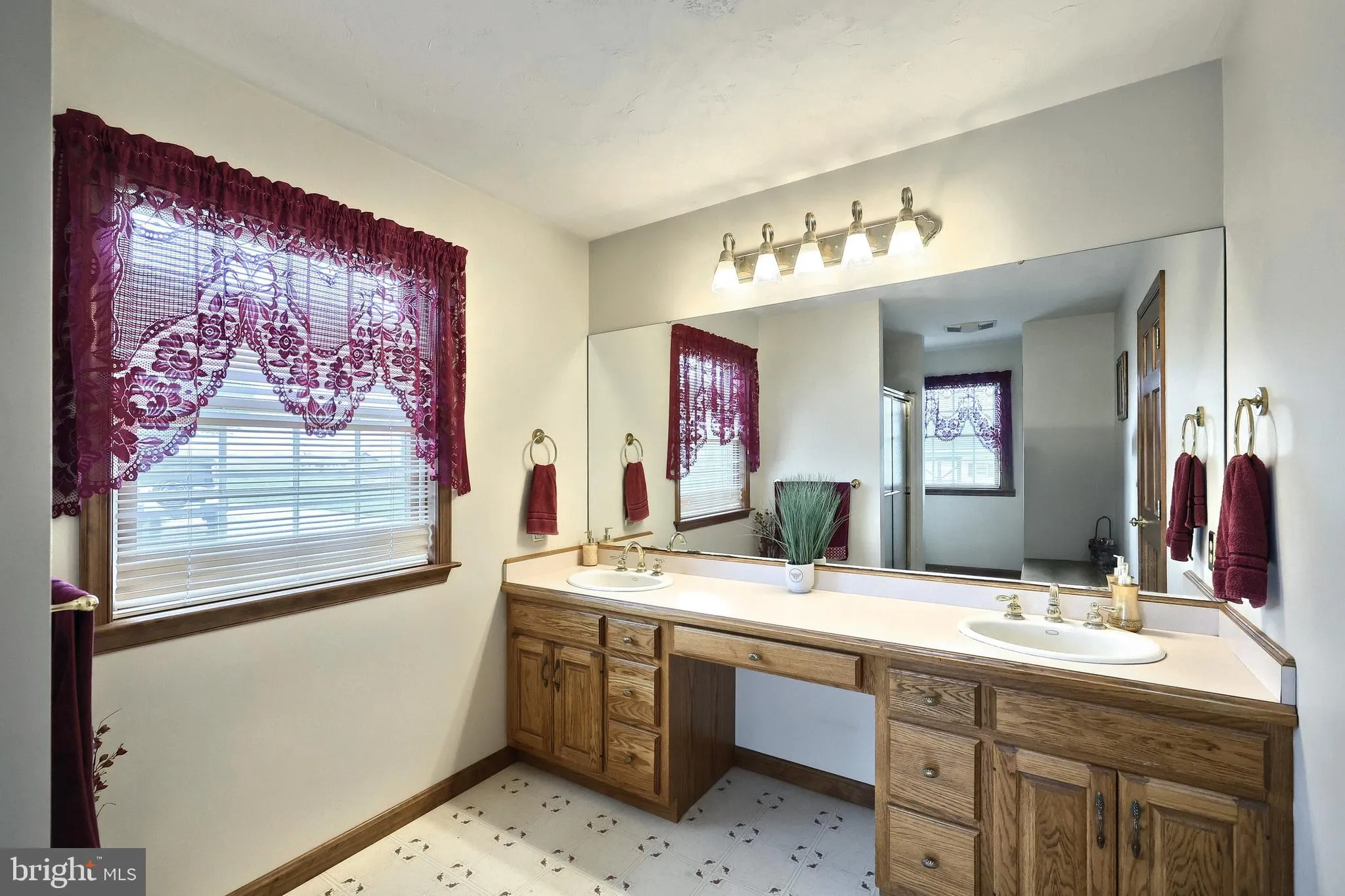 Littlestown, Pennsylvania 17340, United States, 4 Bedrooms Bedrooms, ,3 BathroomsBathrooms,Residential,Coming Soon,145898