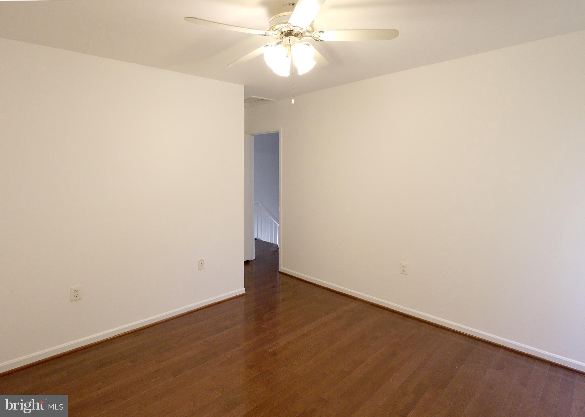 AMERICANA FAIRFAX - Residential