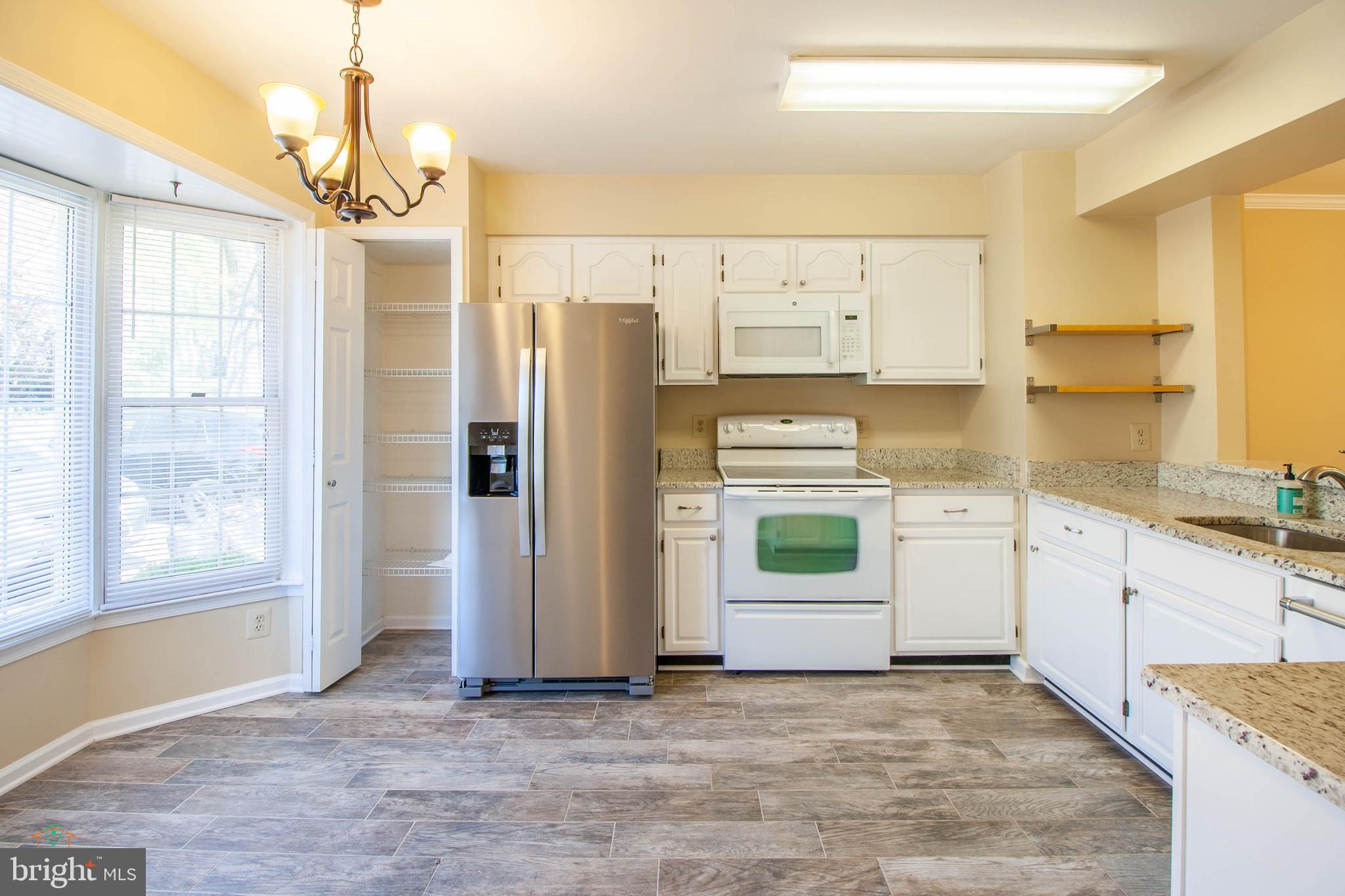 HERITAGE ESTATES - Residential Lease