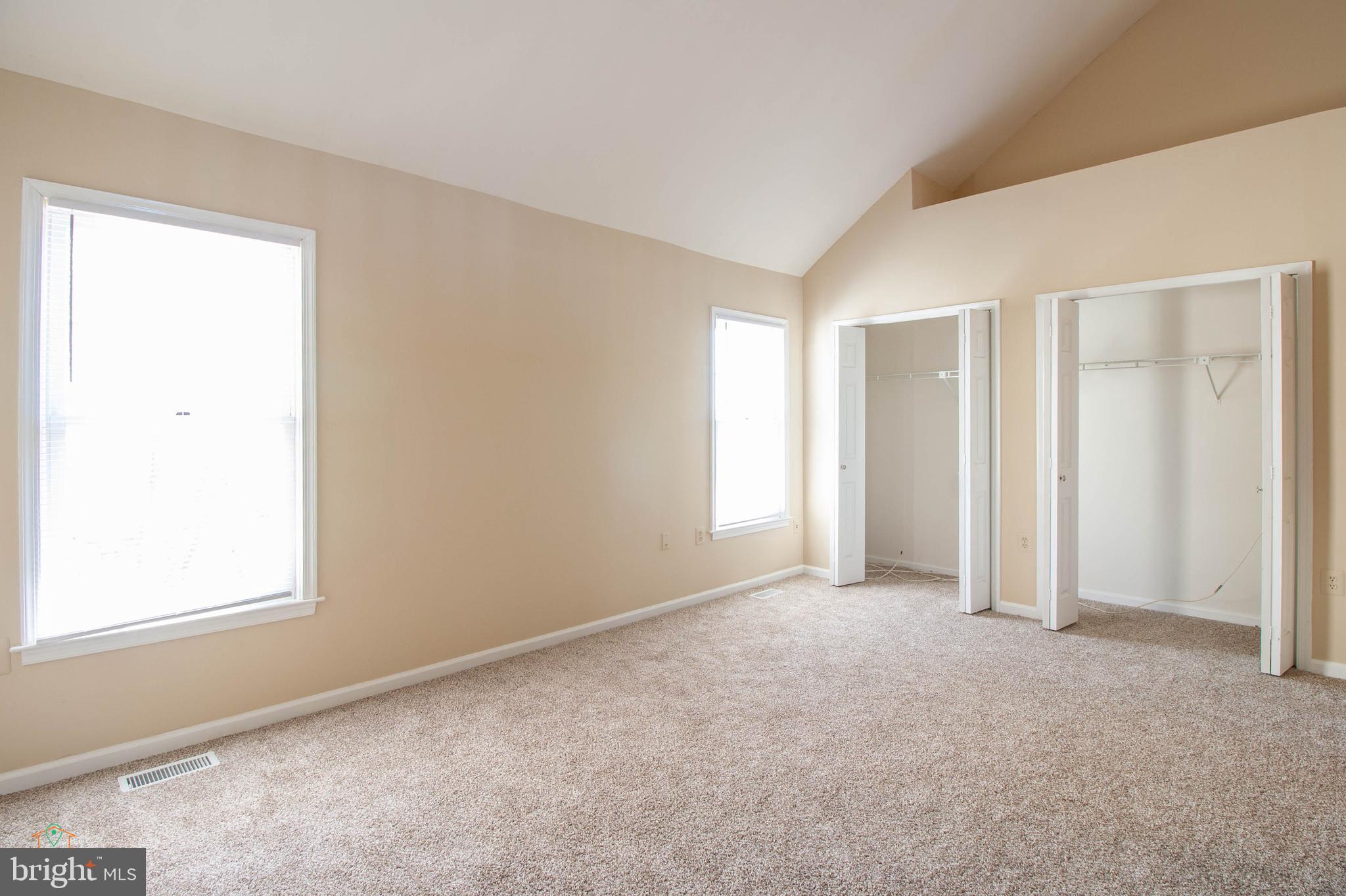 HERITAGE ESTATES - Residential Lease