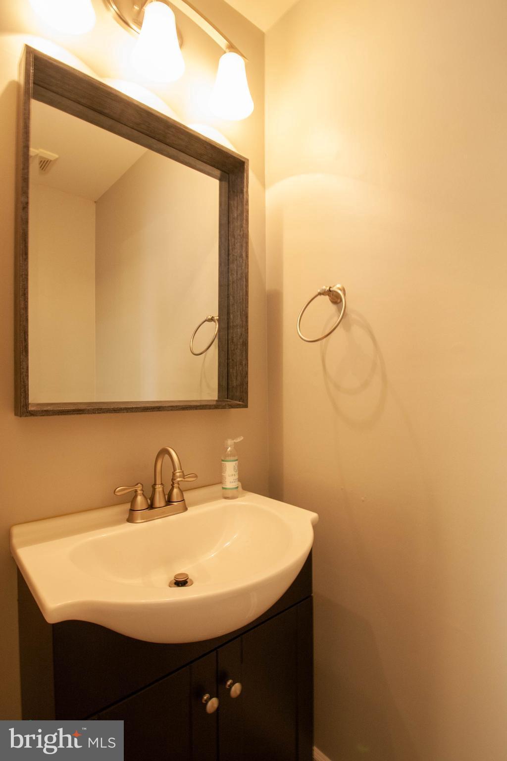 HERITAGE ESTATES - Residential Lease