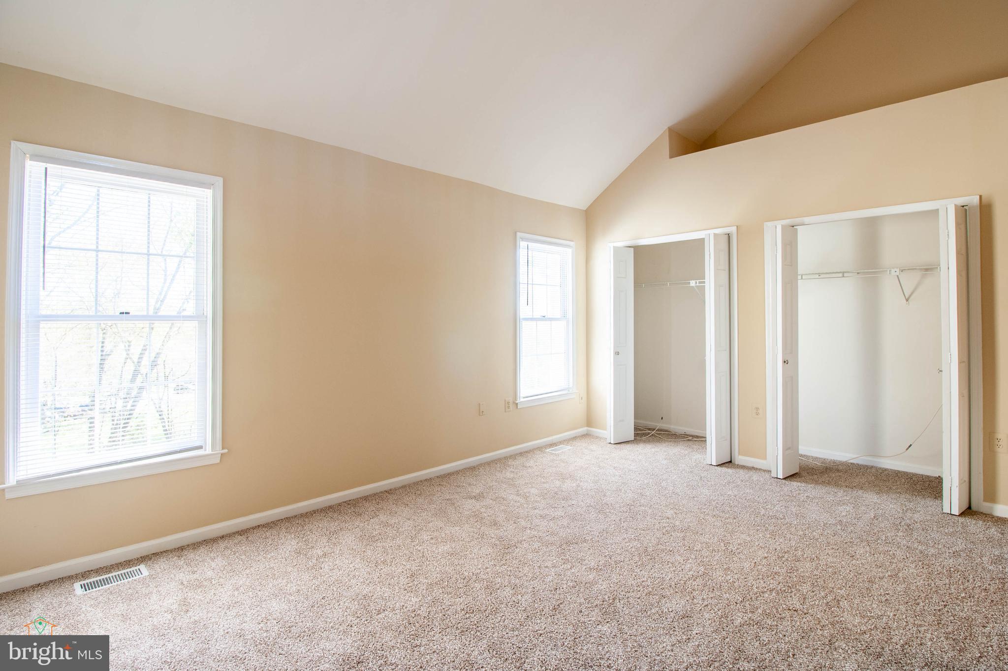 HERITAGE ESTATES - Residential Lease