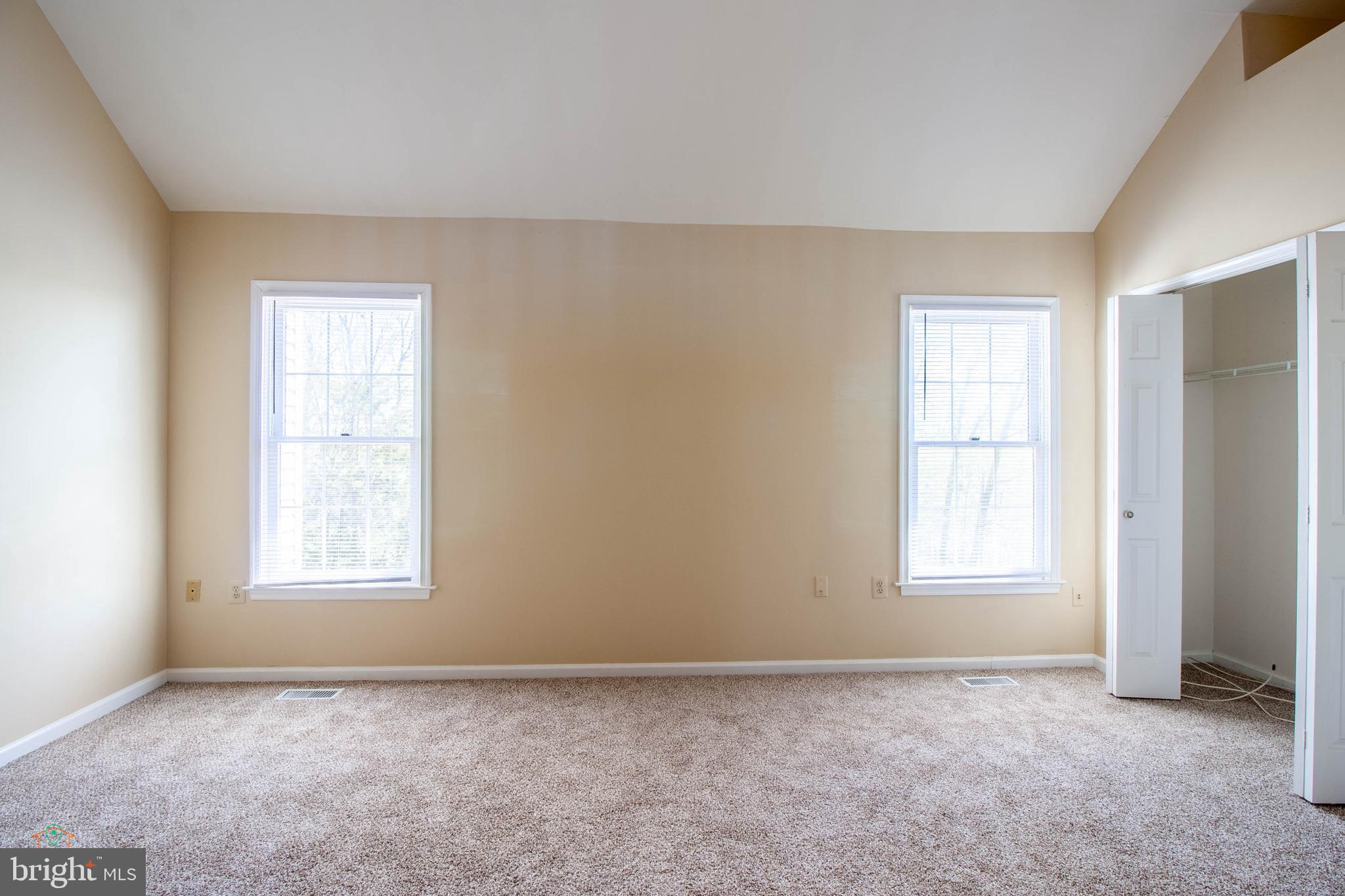 HERITAGE ESTATES - Residential Lease