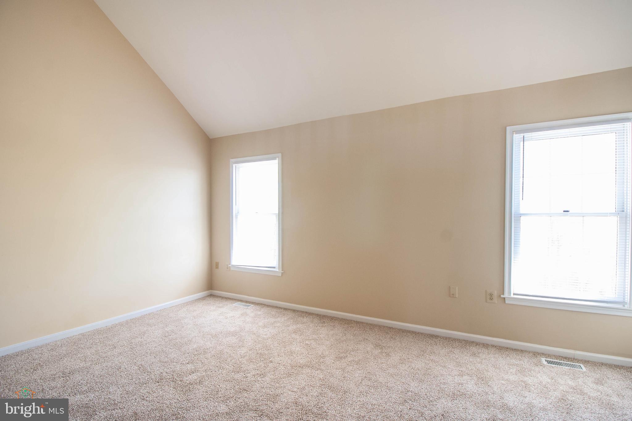 HERITAGE ESTATES - Residential Lease