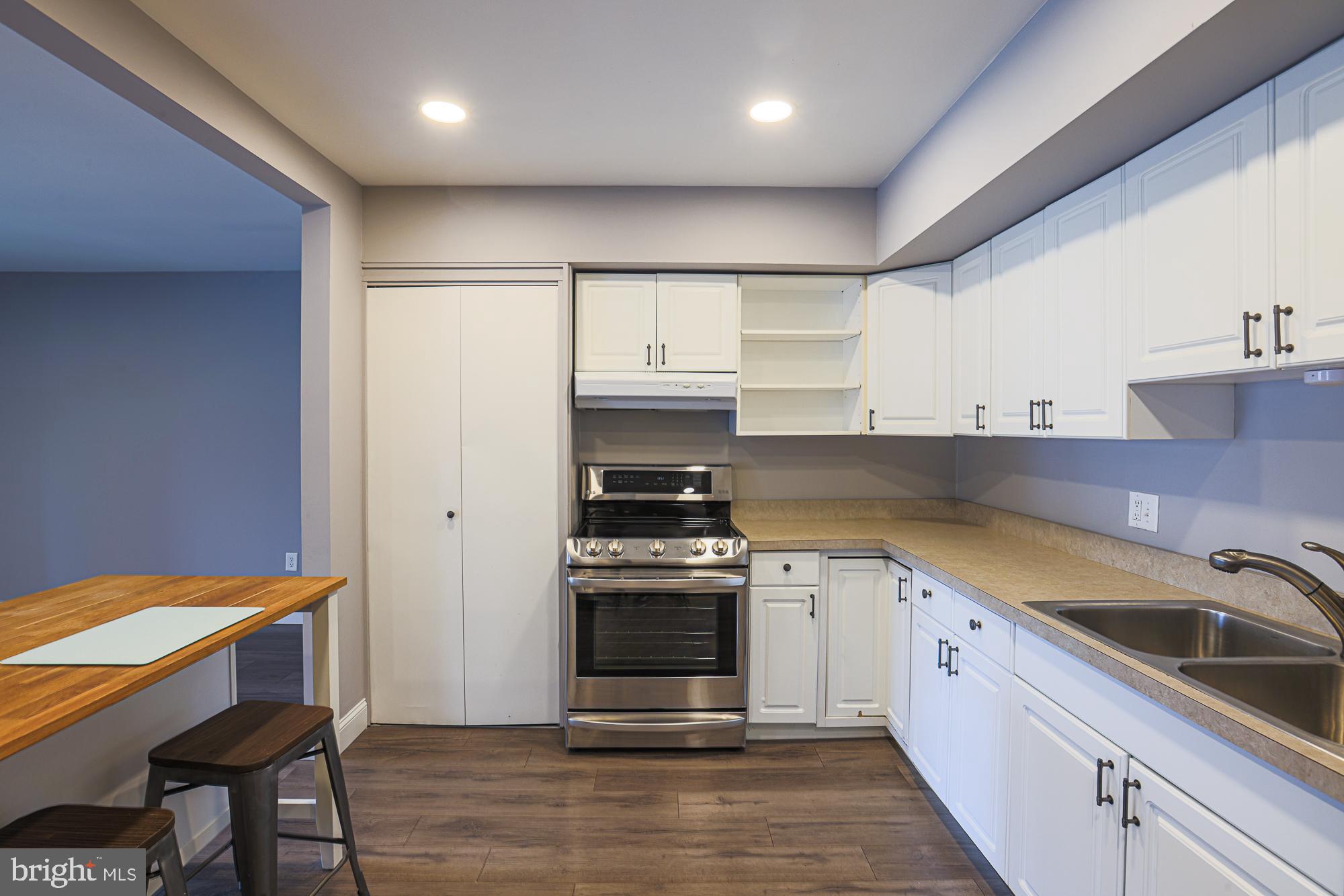 STEVENSON VILLAGE CONDO - Residential