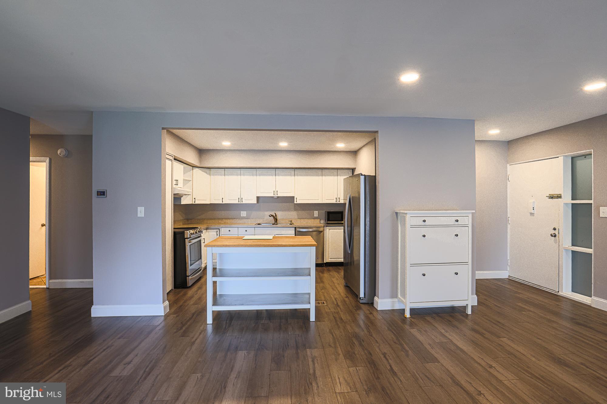 STEVENSON VILLAGE CONDO - Residential