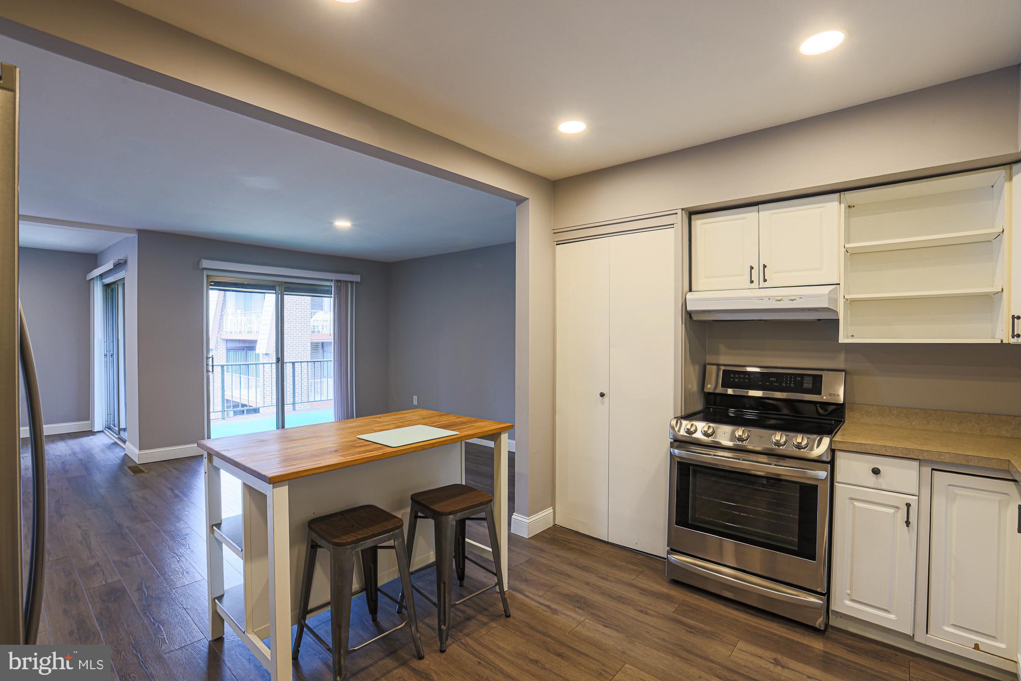 STEVENSON VILLAGE CONDO - Residential