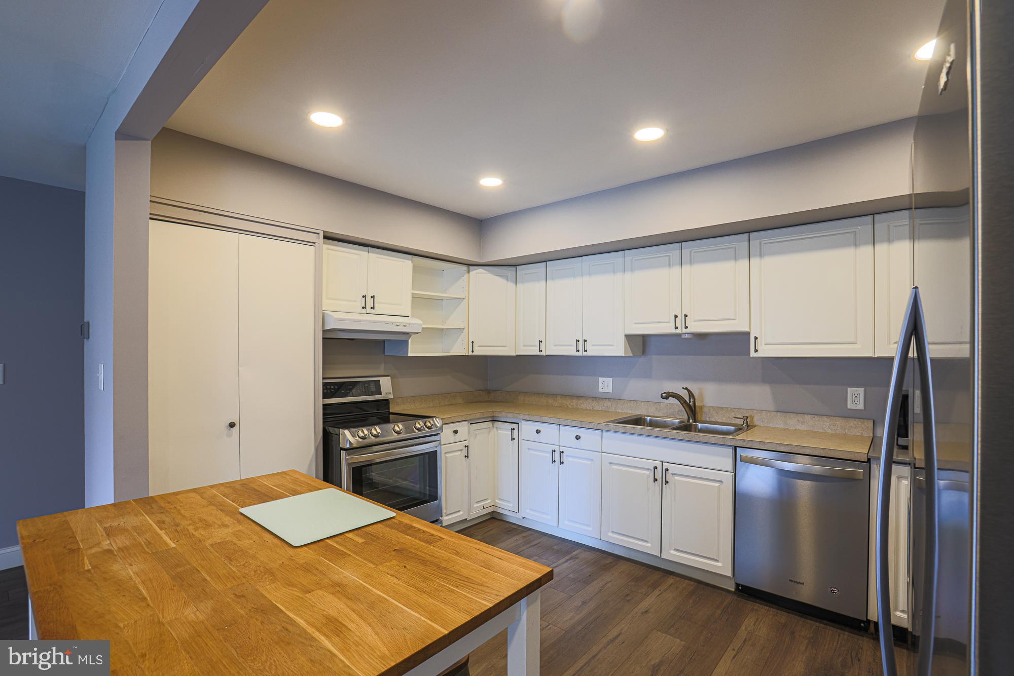 STEVENSON VILLAGE CONDO - Residential