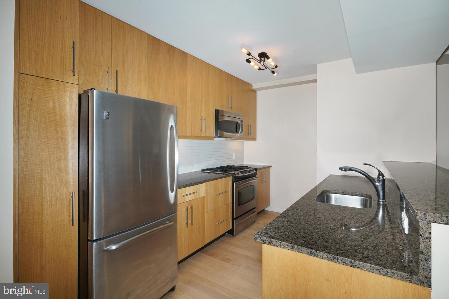 AVENUE OF THE ARTS - Residential