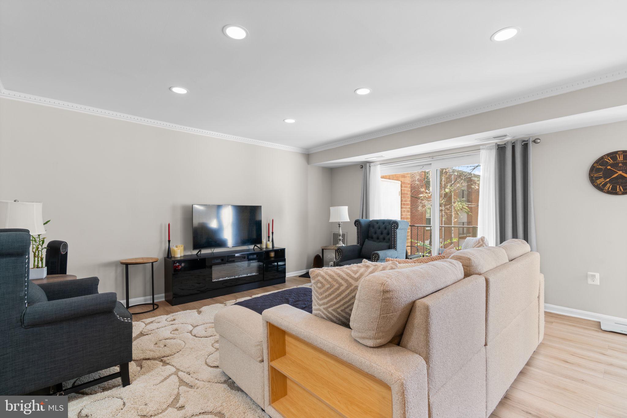 838 QUINCE ORCHARD BOULEVARD 838-102
