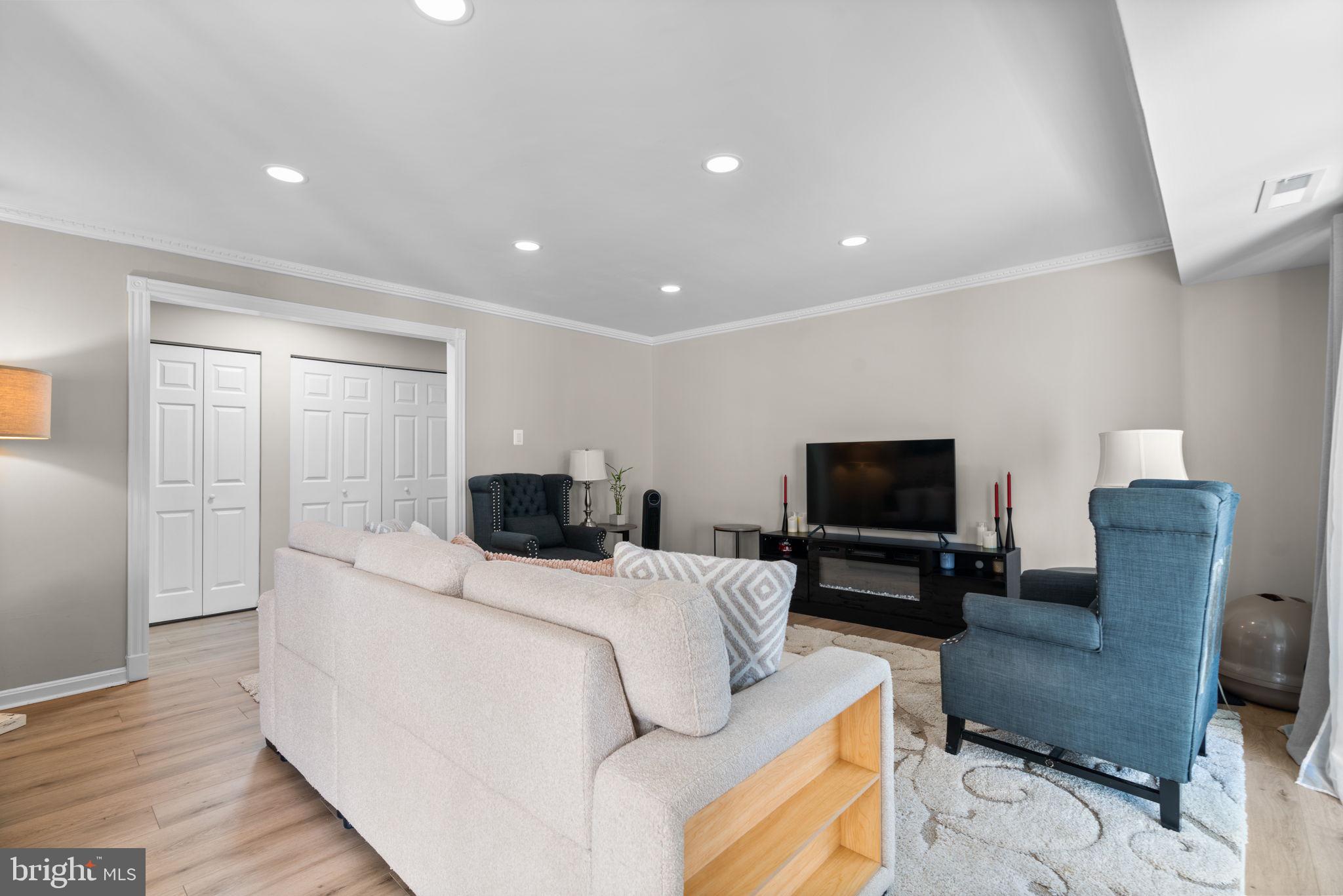 838 QUINCE ORCHARD BOULEVARD 838-102