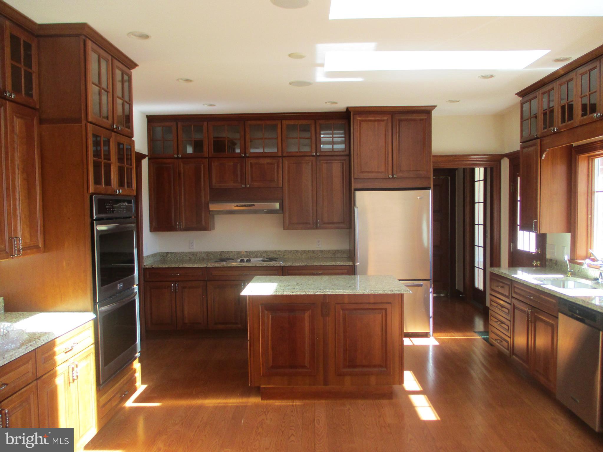 OAKLAND - Residential