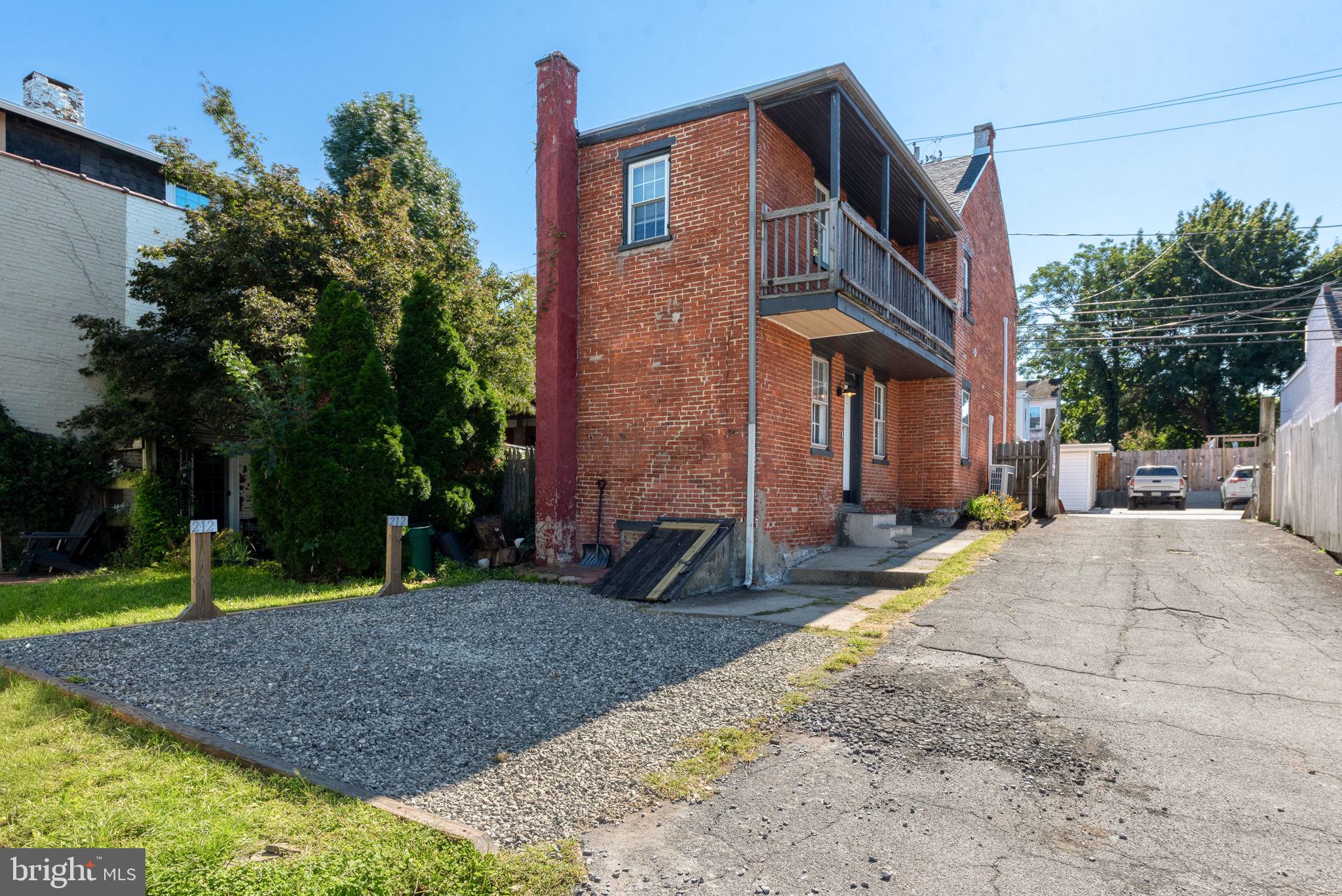 212 HOWARD AVENUE