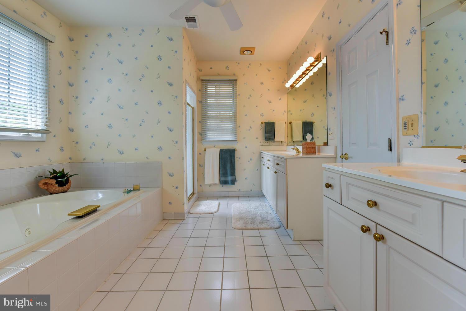 LAMBIANCE OF MCLEAN - Residential