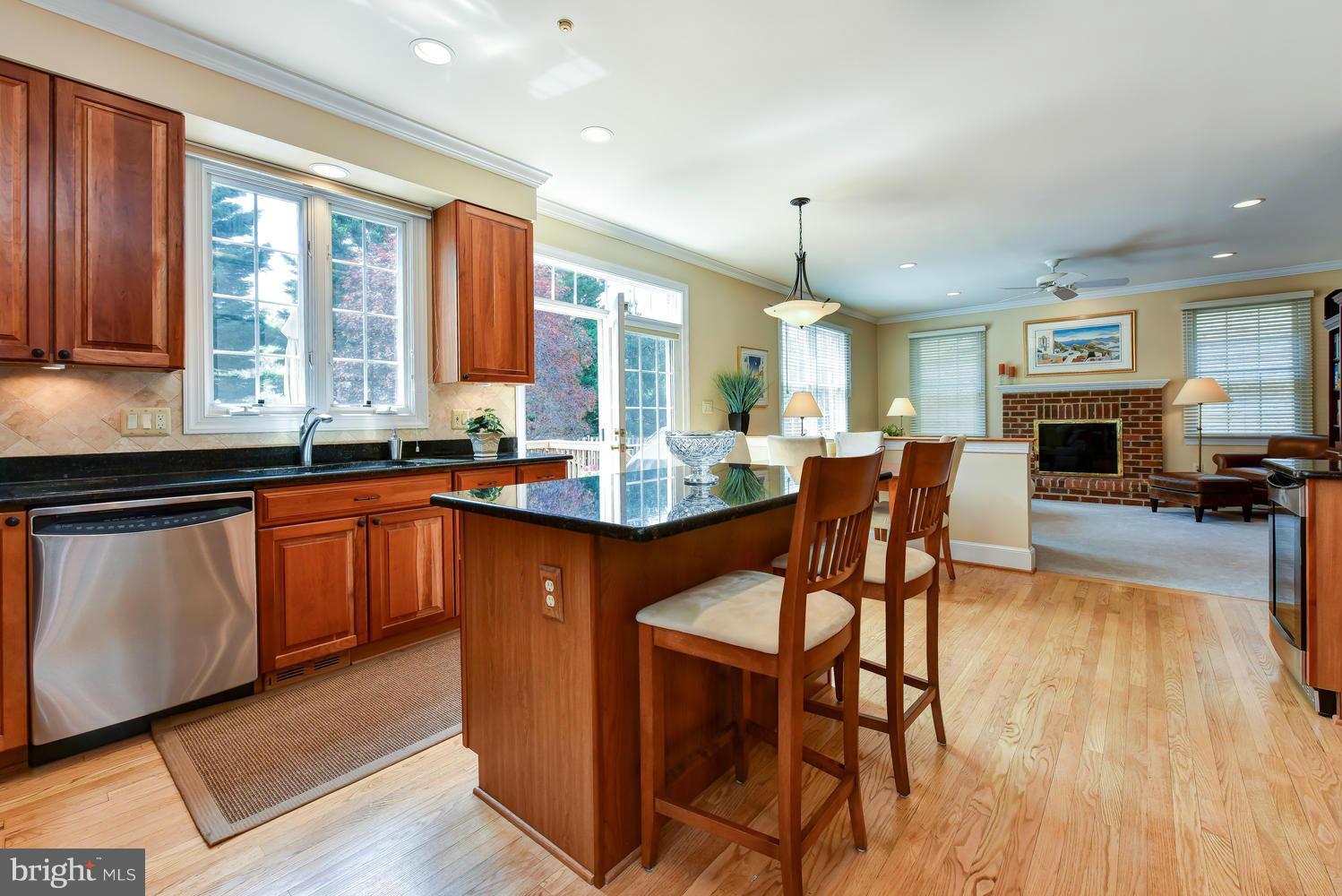 LAMBIANCE OF MCLEAN - Residential