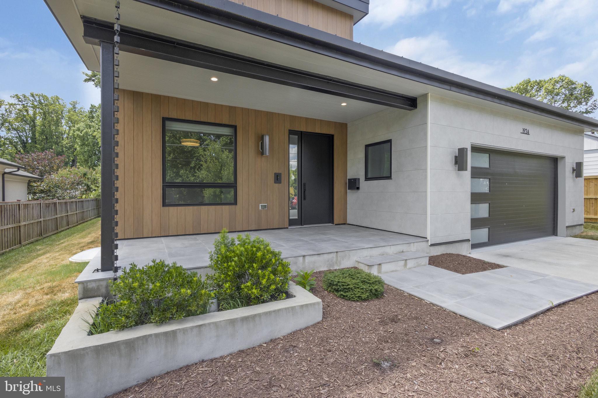 PIMMIT HILLS - Residential