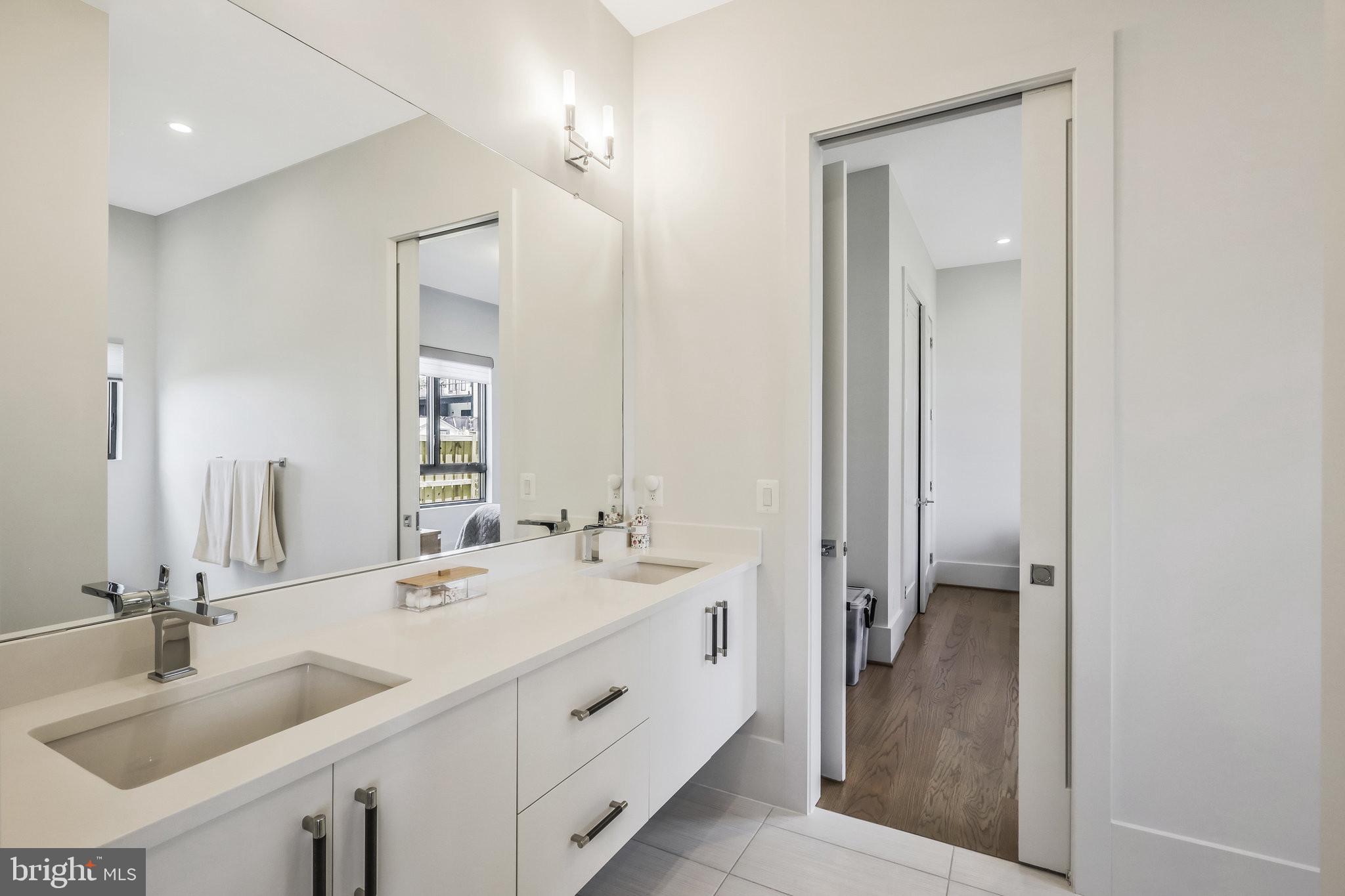 PIMMIT HILLS - Residential