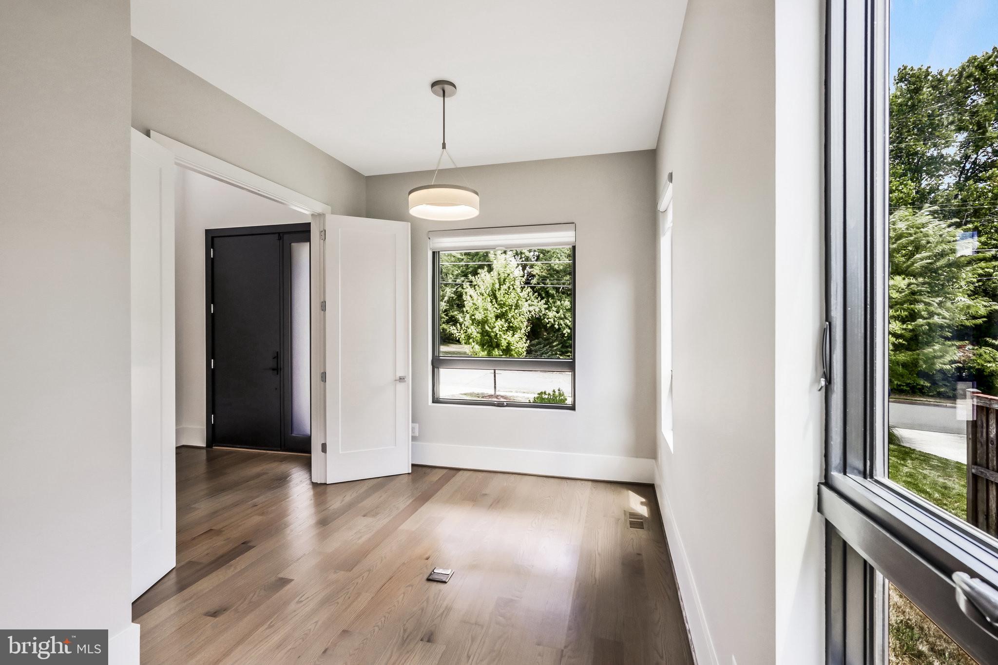 PIMMIT HILLS - Residential