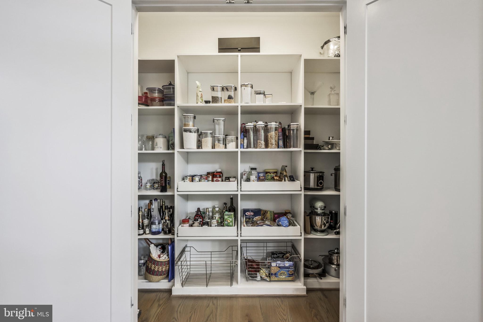 PIMMIT HILLS - Residential