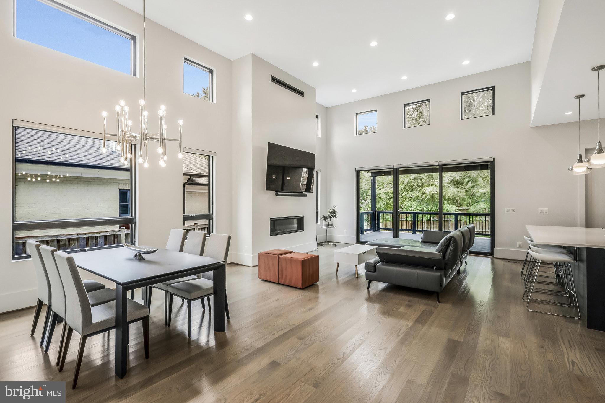 PIMMIT HILLS - Residential