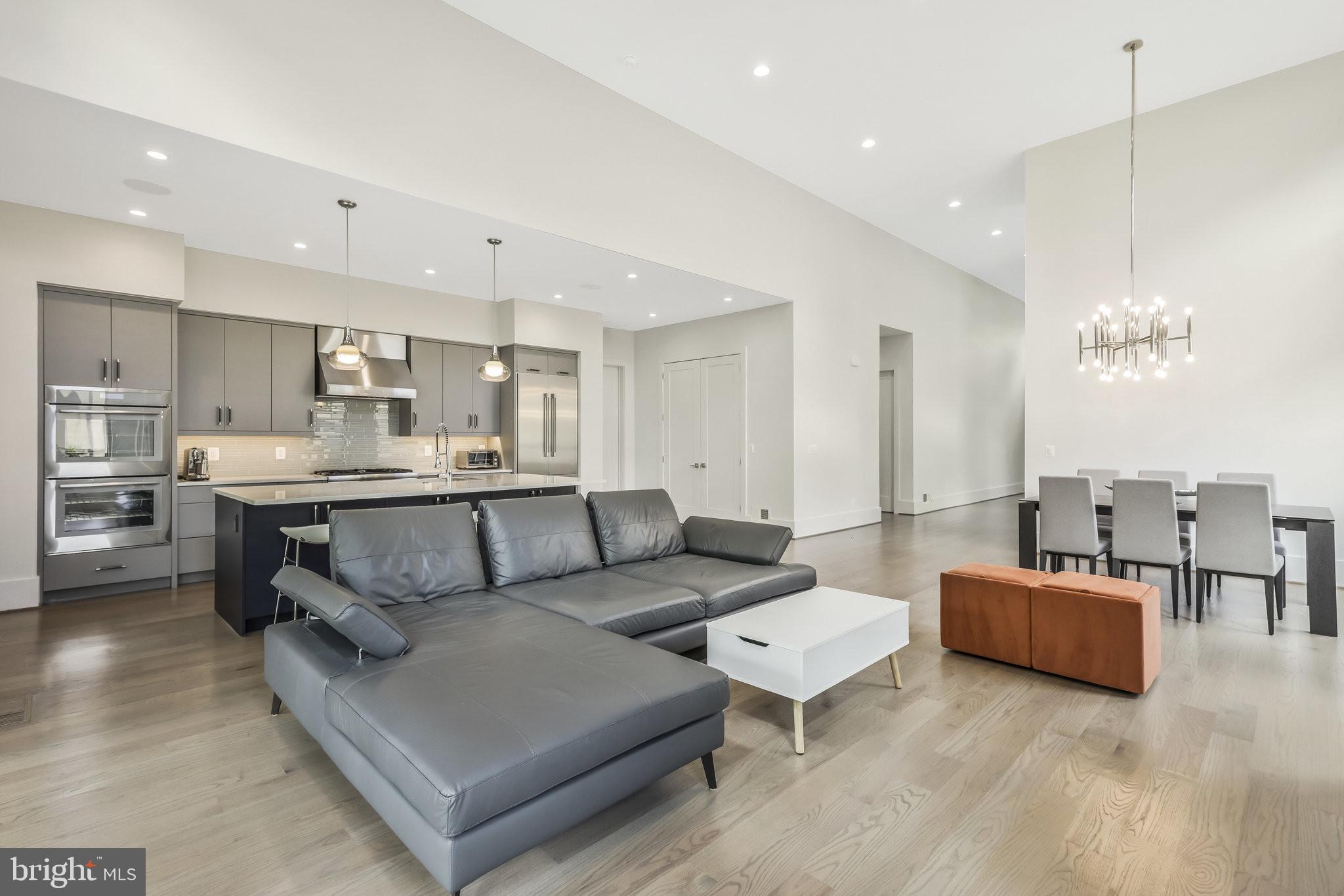 PIMMIT HILLS - Residential