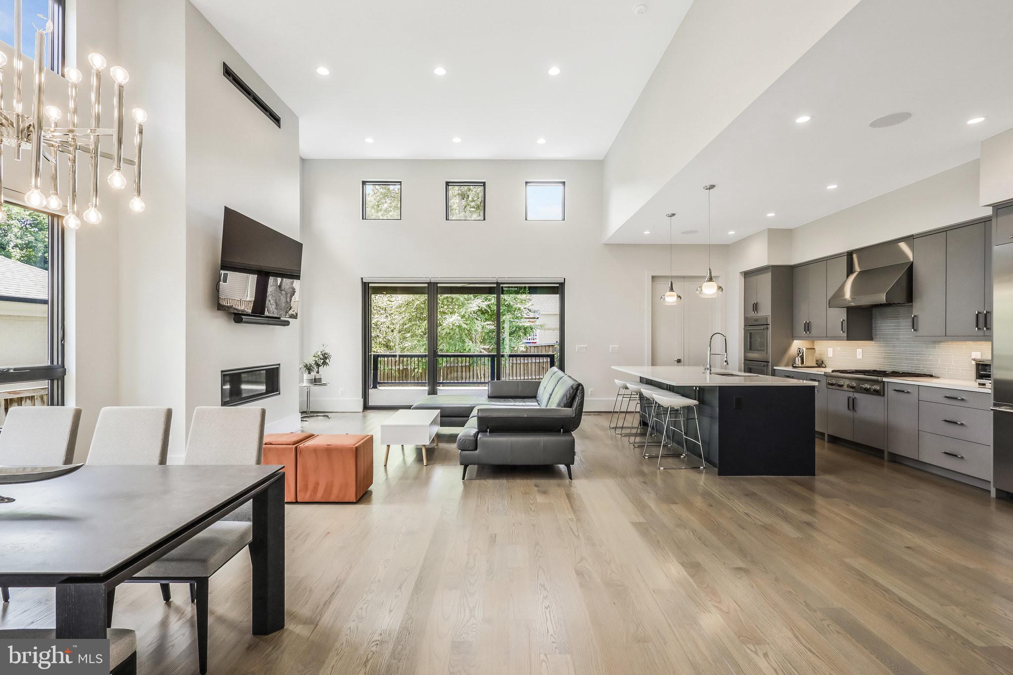 PIMMIT HILLS - Residential