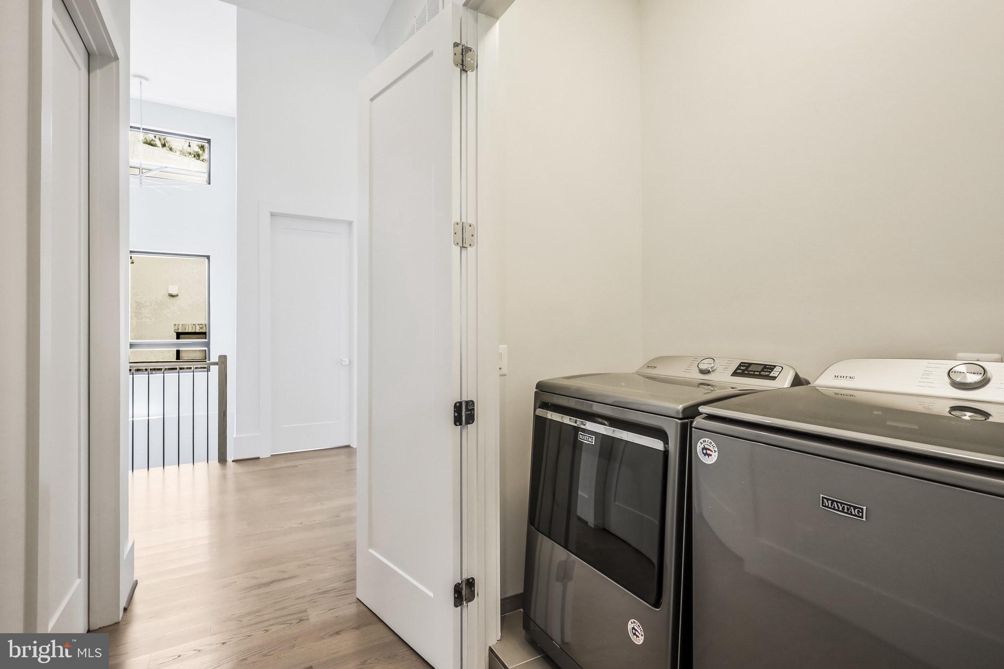 PIMMIT HILLS - Residential