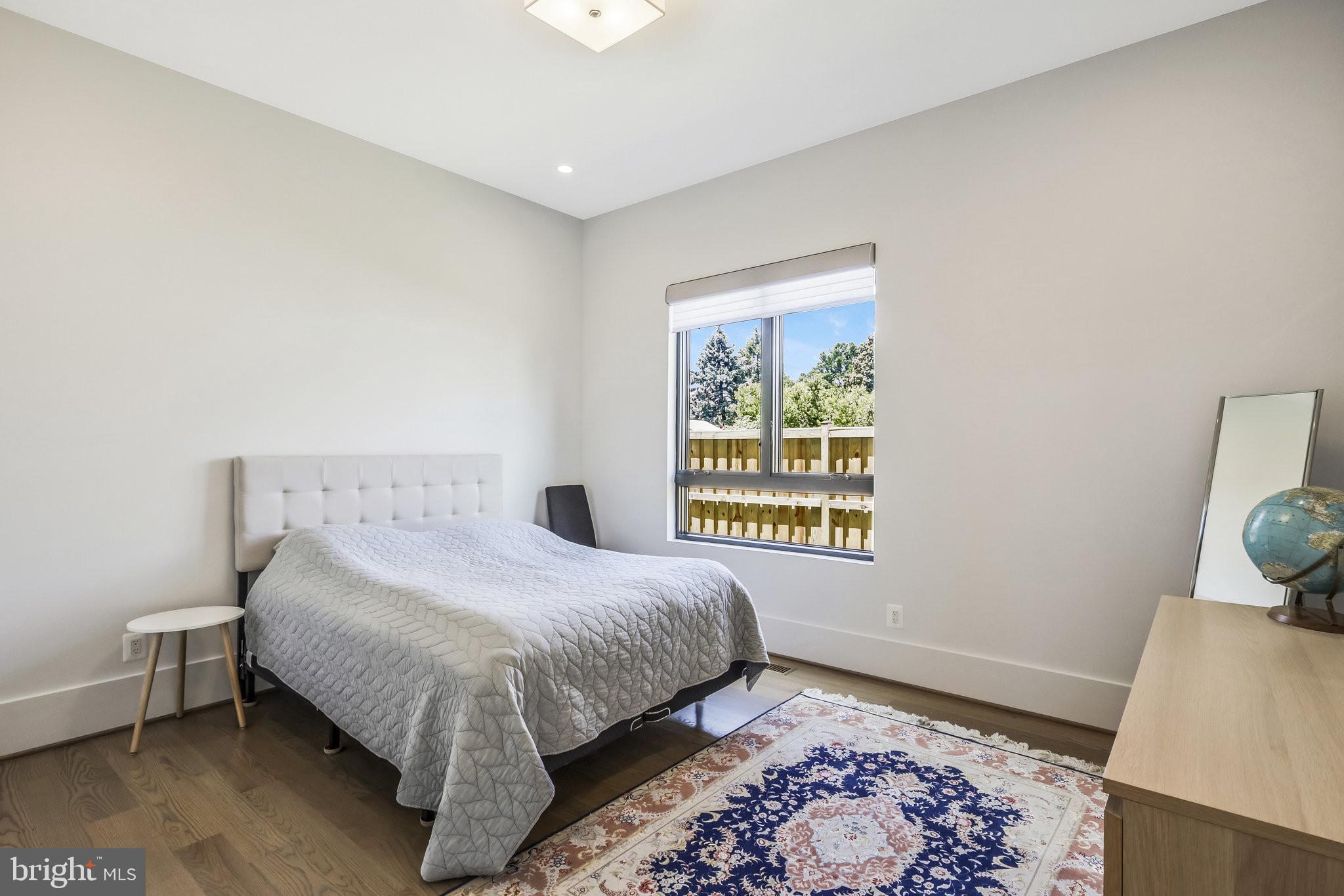 PIMMIT HILLS - Residential