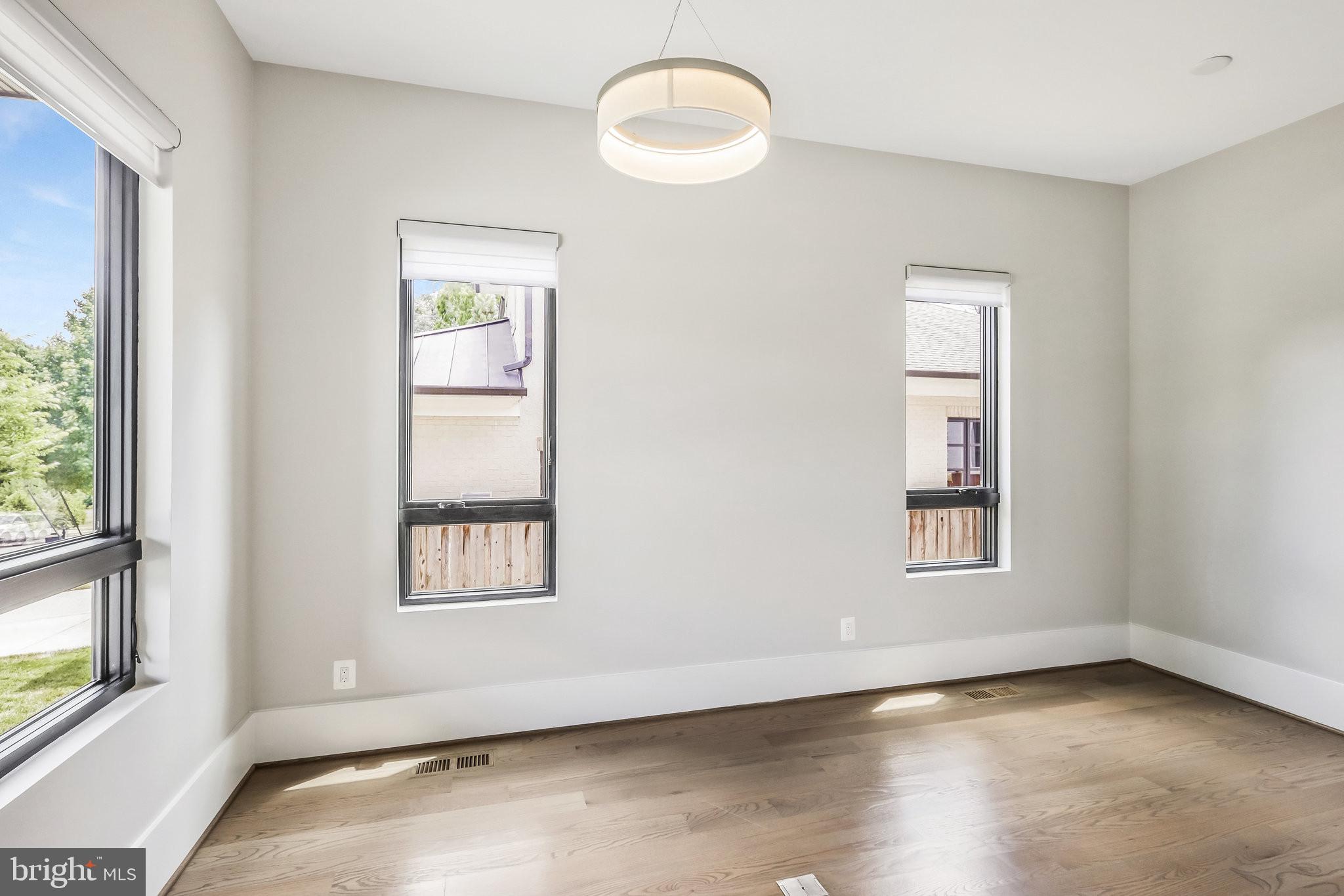 PIMMIT HILLS - Residential