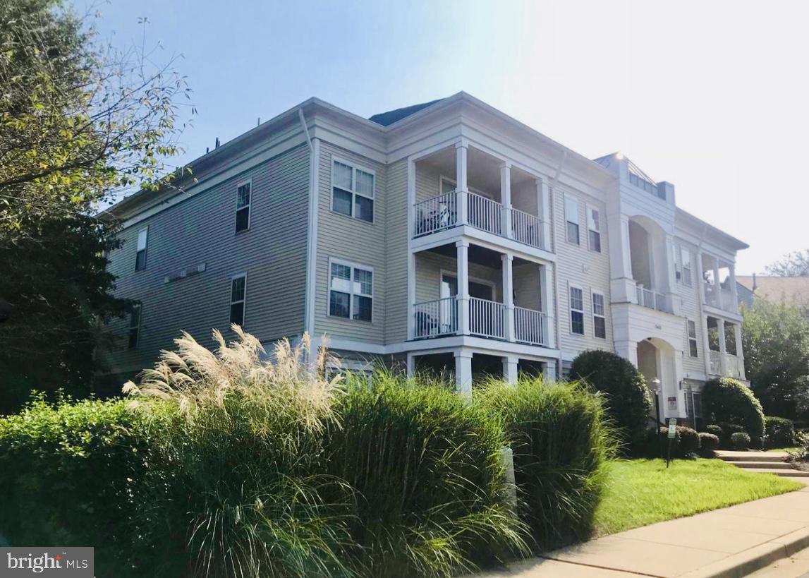 BROOKSTONE - Residential