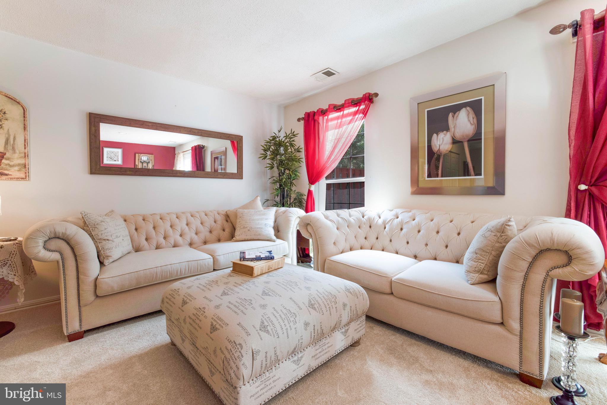 CLOVERLEAF - Residential