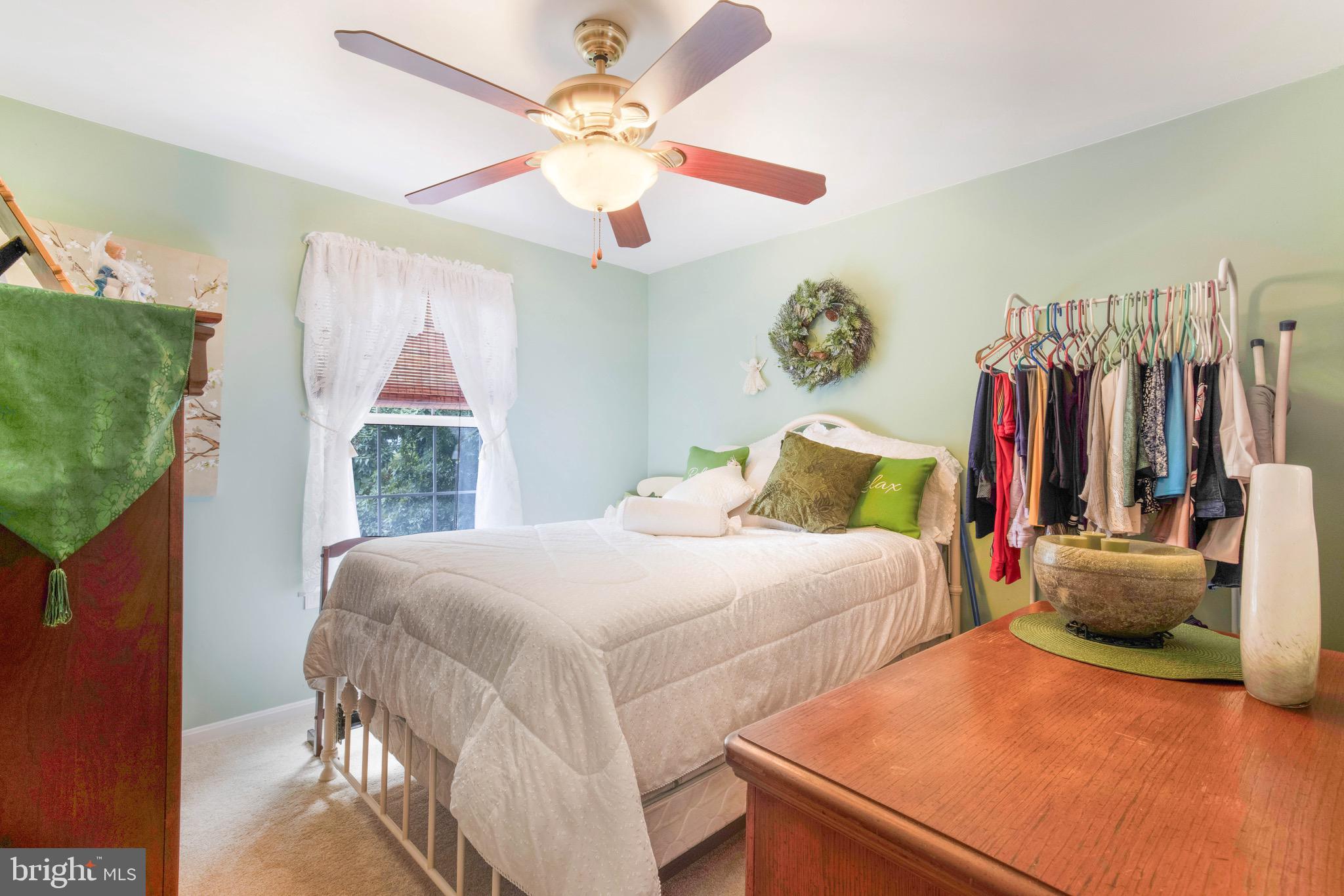 CLOVERLEAF - Residential