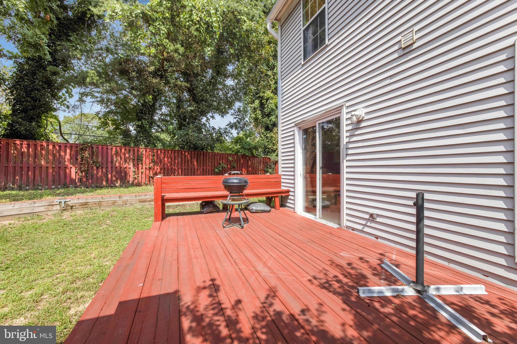 CLOVERLEAF - Residential